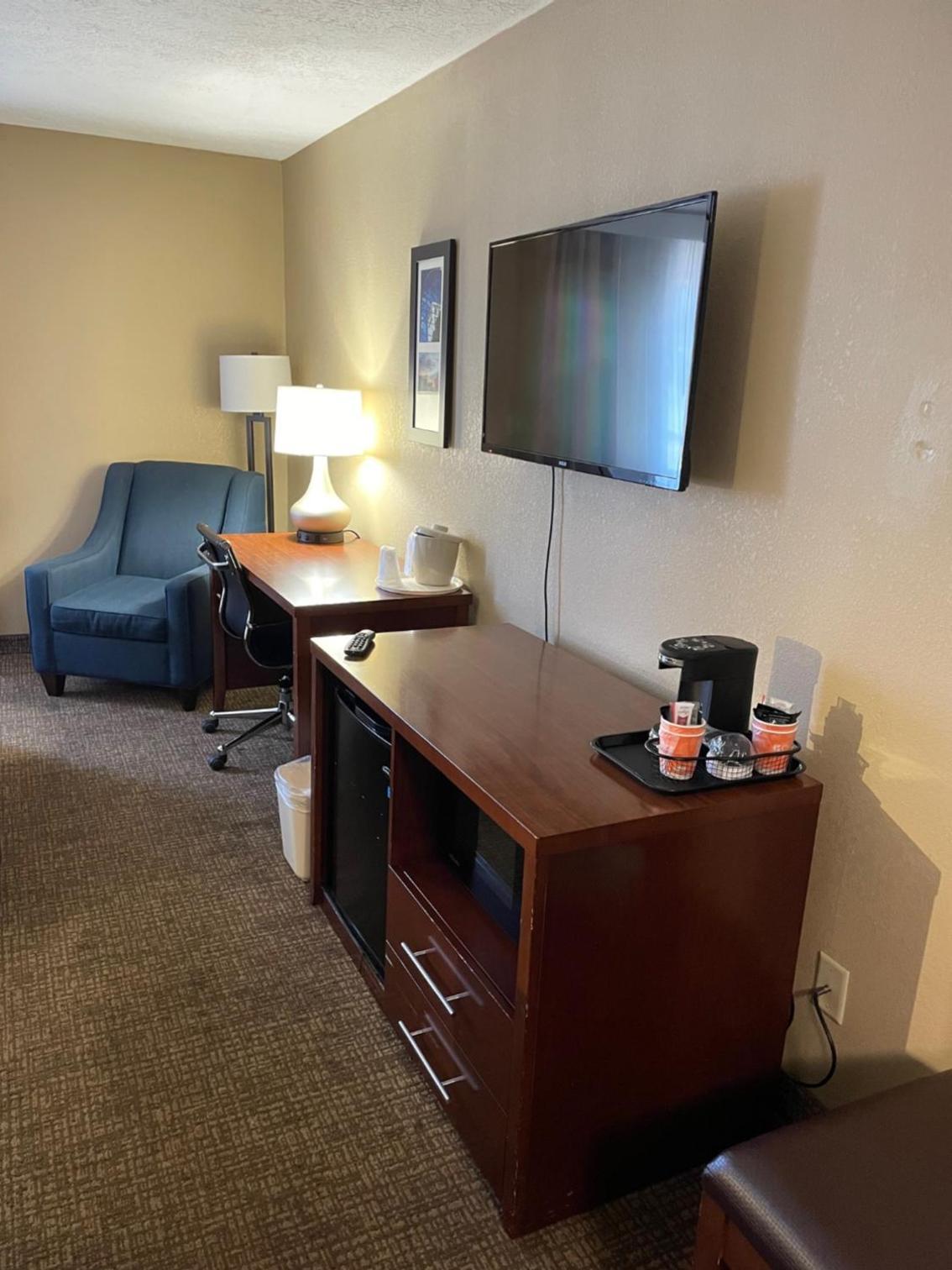 Comfort Inn Indianapolis South I-65 photo 24