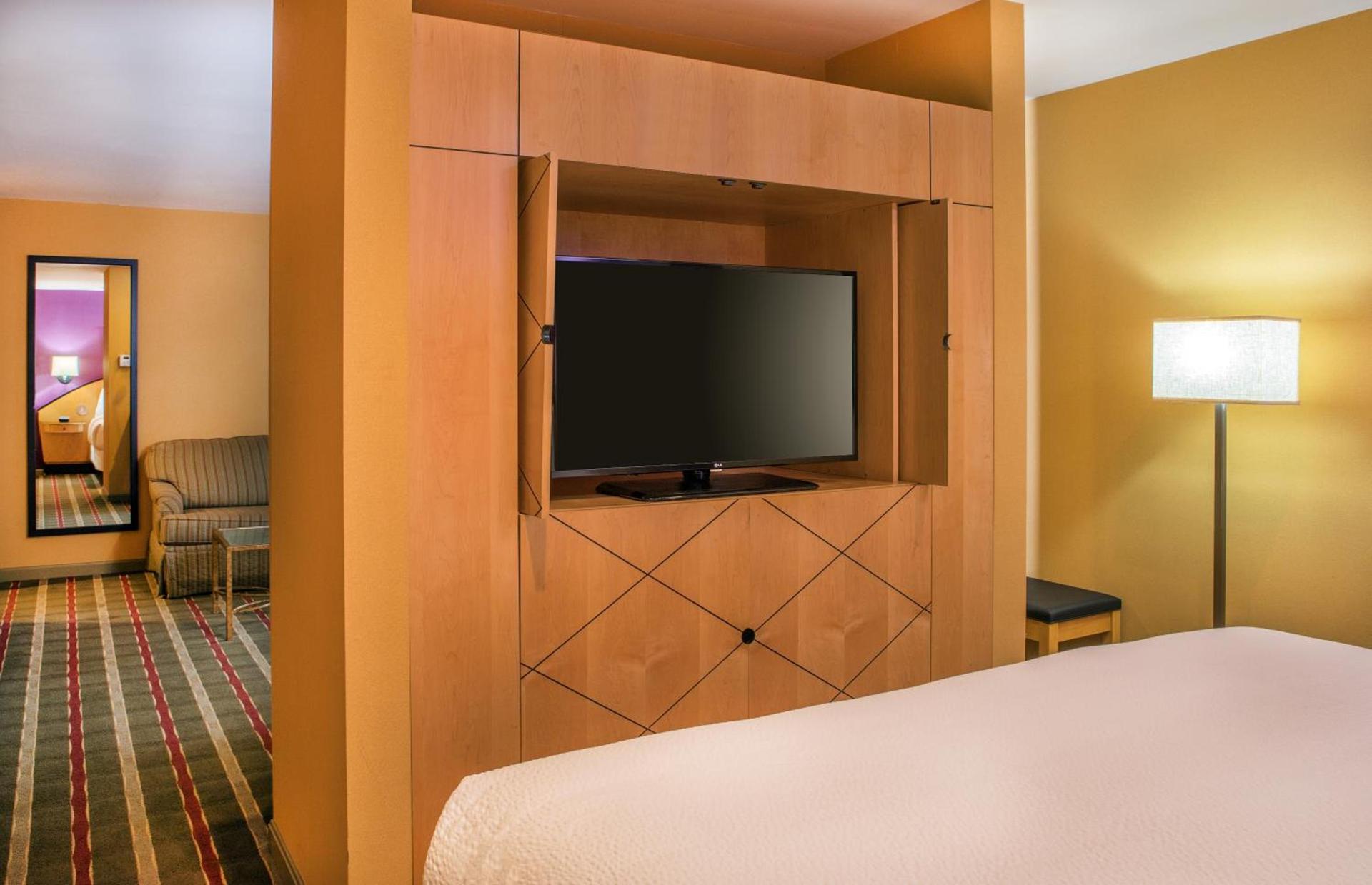Pier 5 Hotel Baltimore photo 13