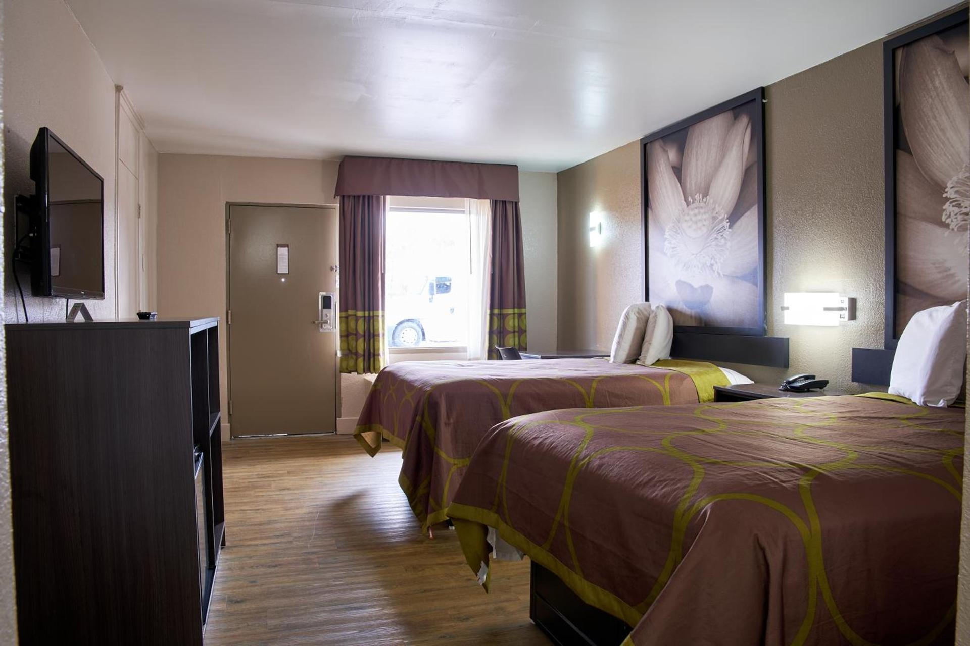 Super 8 by Wyndham Garysburg/Roanoke Rapids photo 3