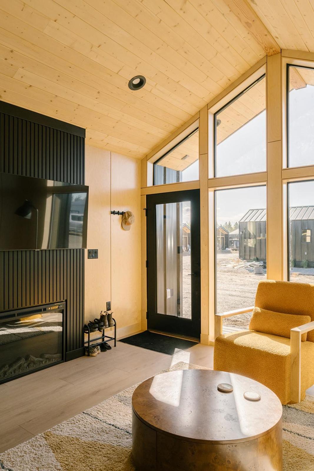 Yellowstone Peaks Hotel photo 10
