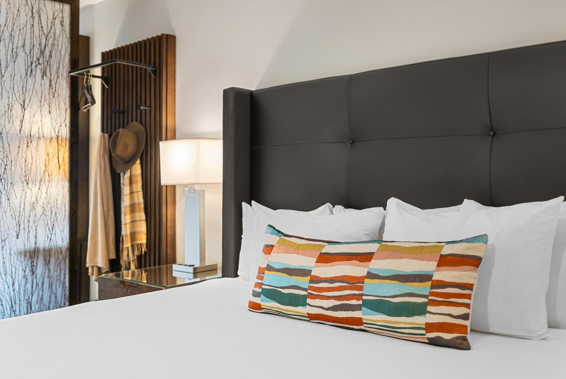 Oxford Hotel Bend photo 26