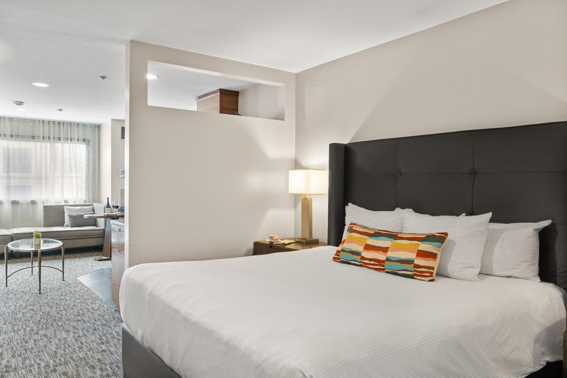 Oxford Hotel Bend photo 33