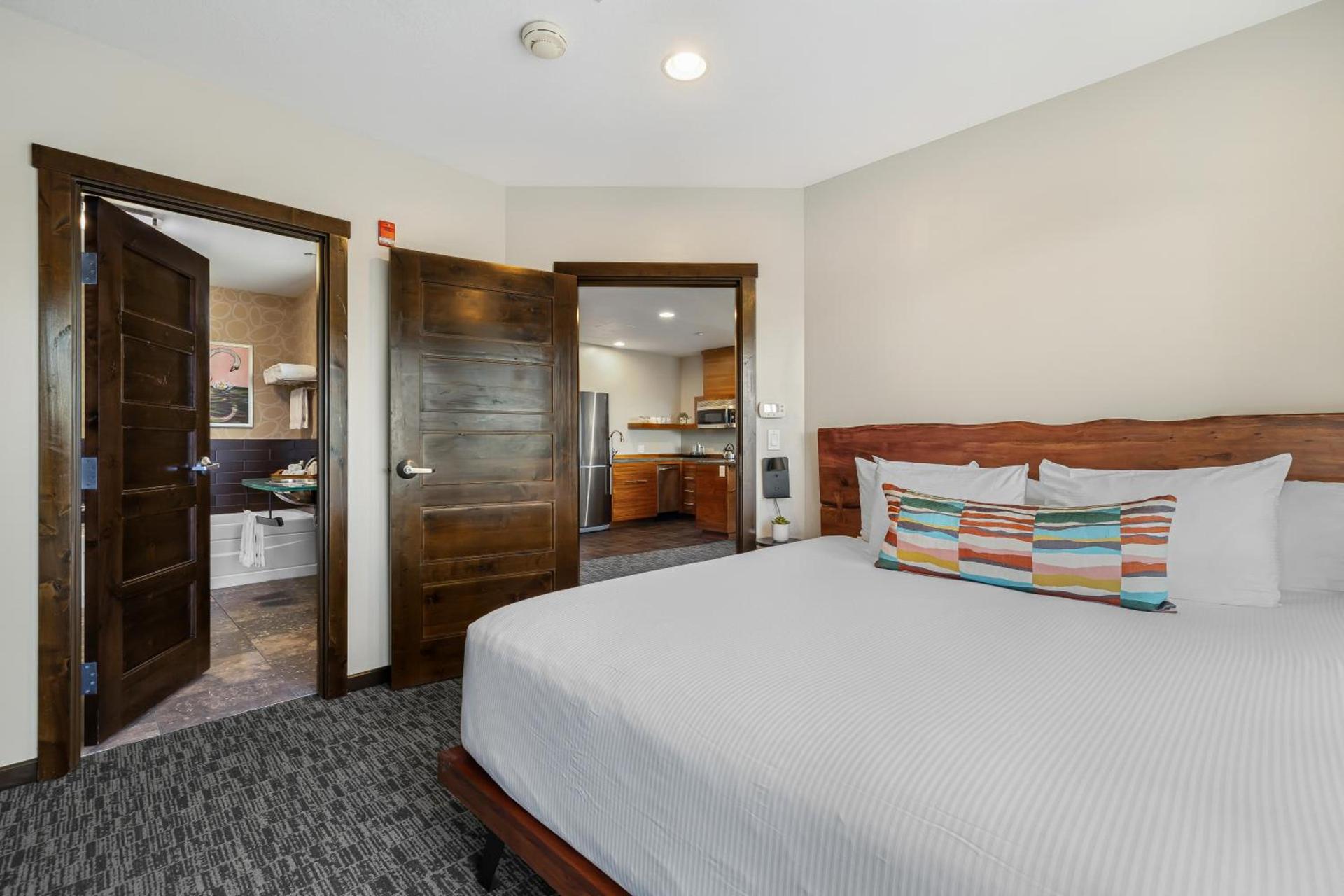 Oxford Hotel Bend photo 60