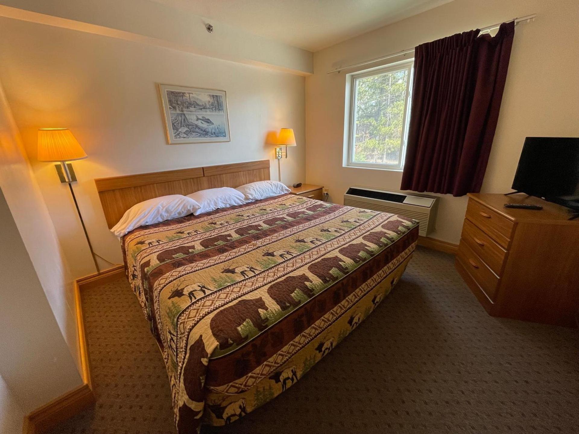 Ausable Valley Inn photo 11