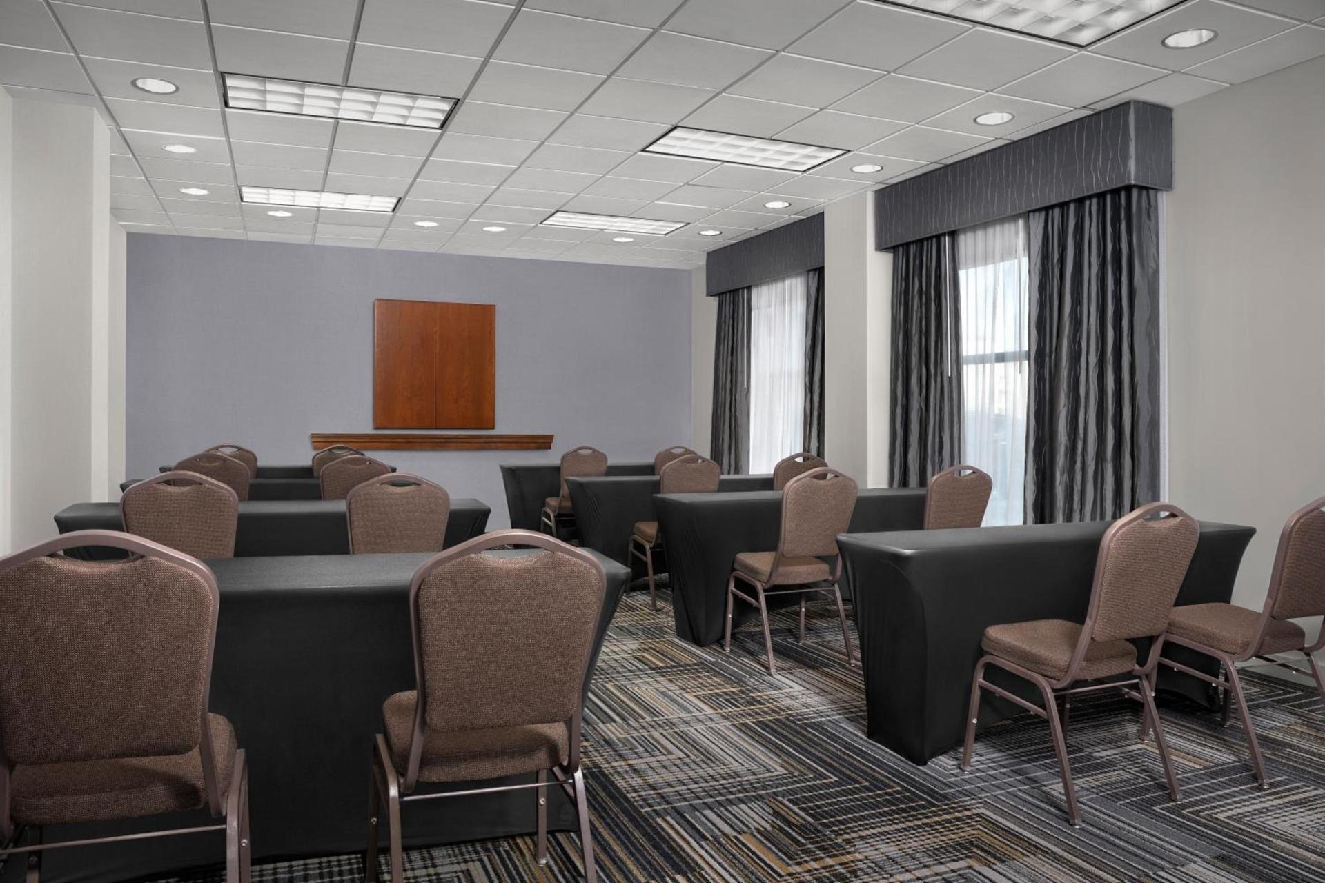 Homewood Suites by Hilton Omaha - Downtown photo 31