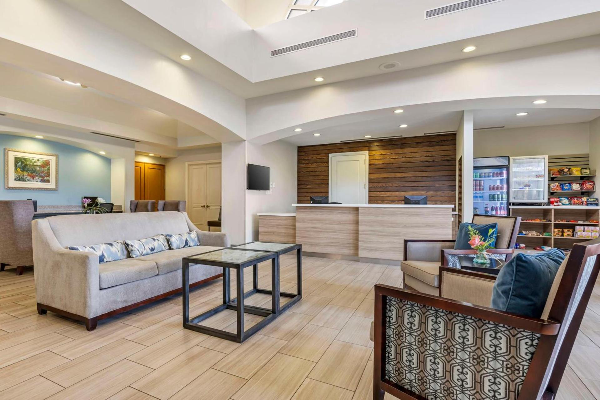 Best Western Plus Palm Desert Resort photo 6