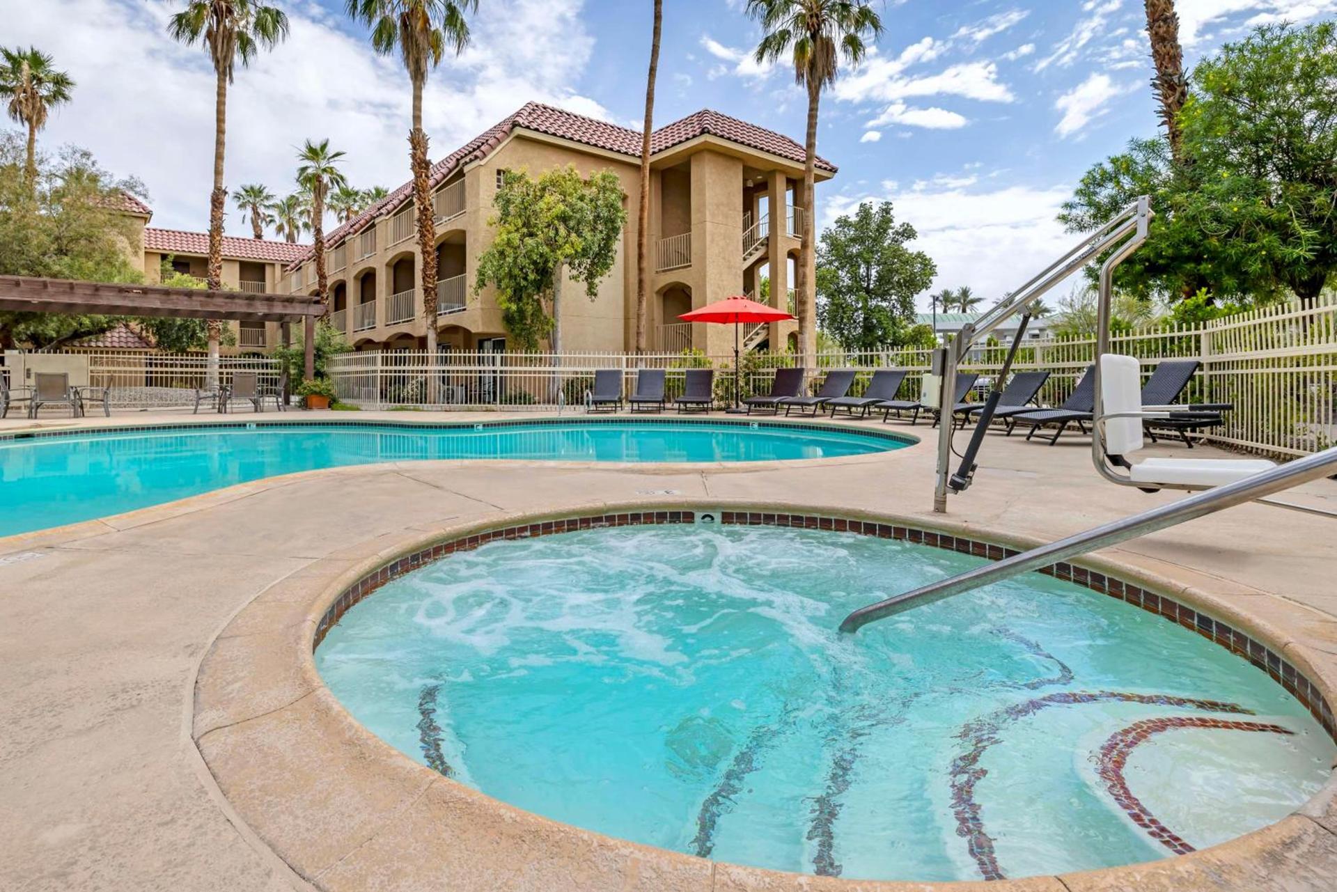 Best Western Plus Palm Desert Resort photo 12