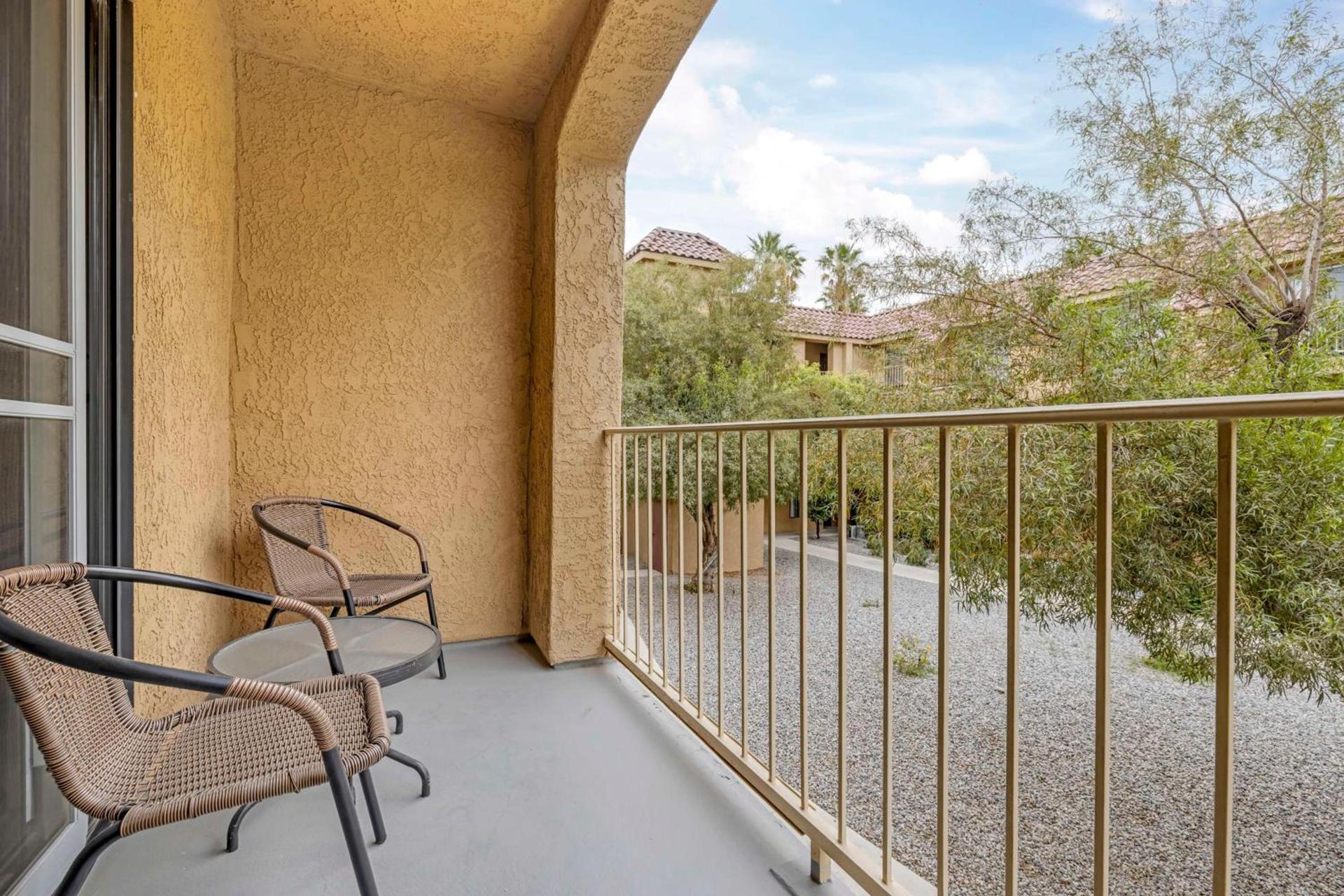 Best Western Plus Palm Desert Resort photo 44