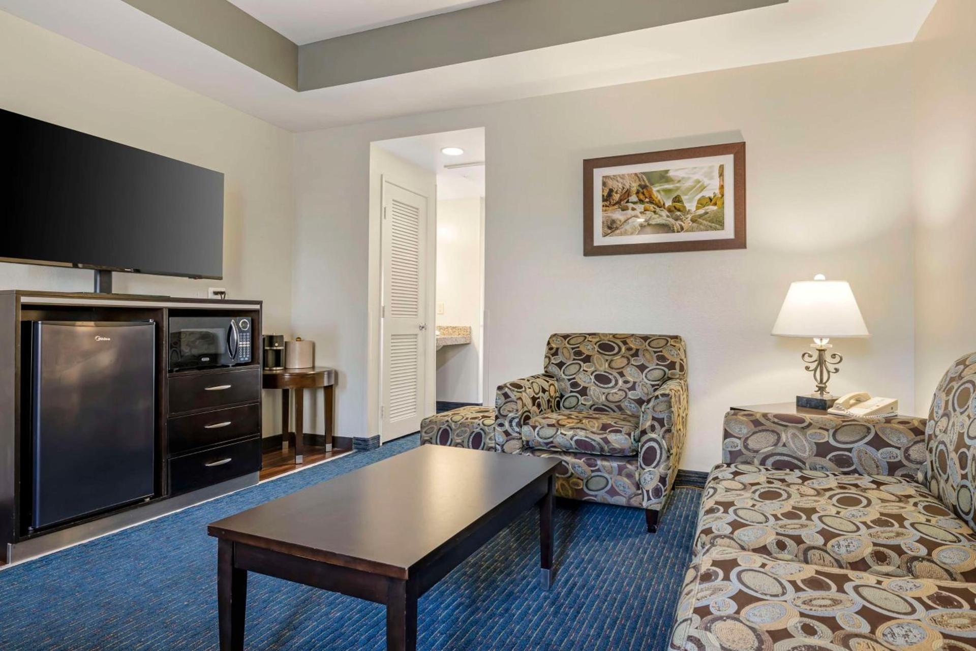 Best Western Plus Palm Desert Resort photo 40
