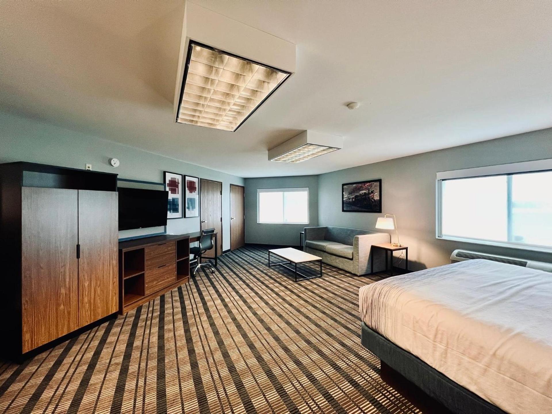 AmericInn by Wyndham Beaver Dam photo 11