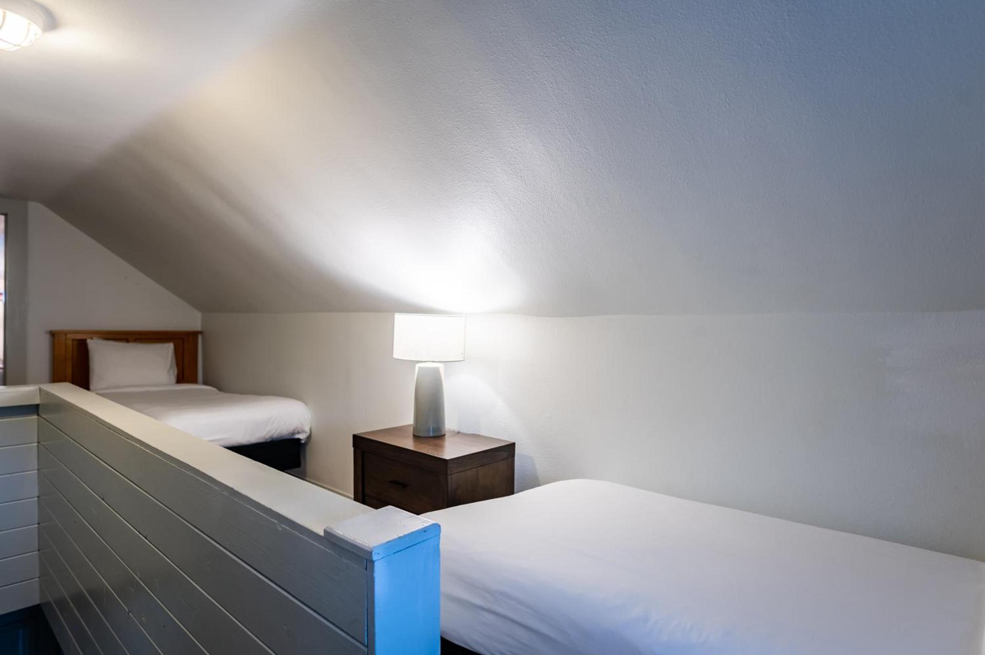 Inn at Haystack Rock photo 78
