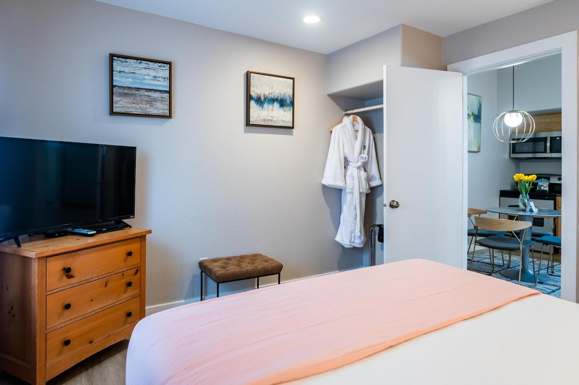 Inn at Haystack Rock photo 81