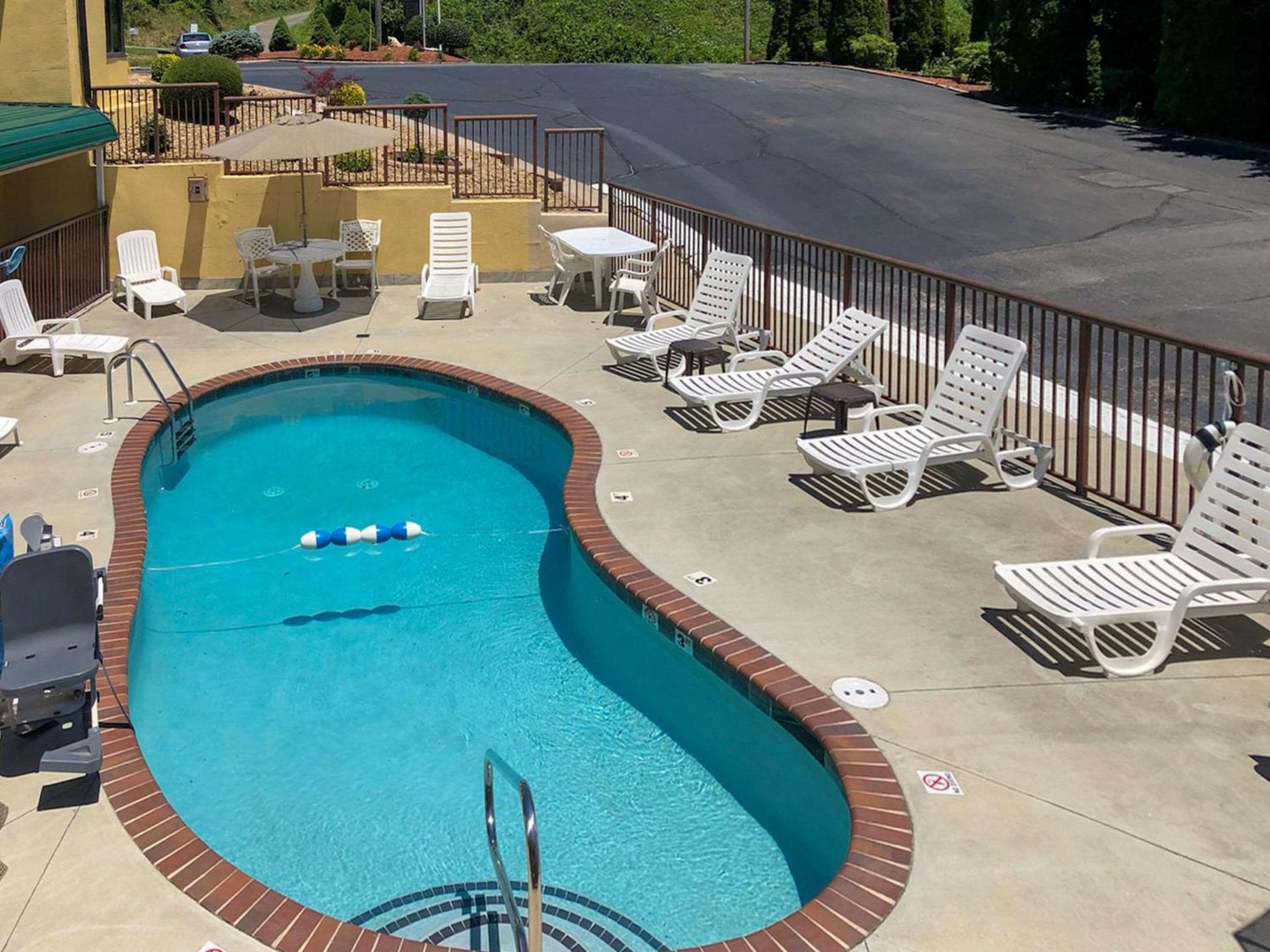 Quality Inn Hillsville photo 2
