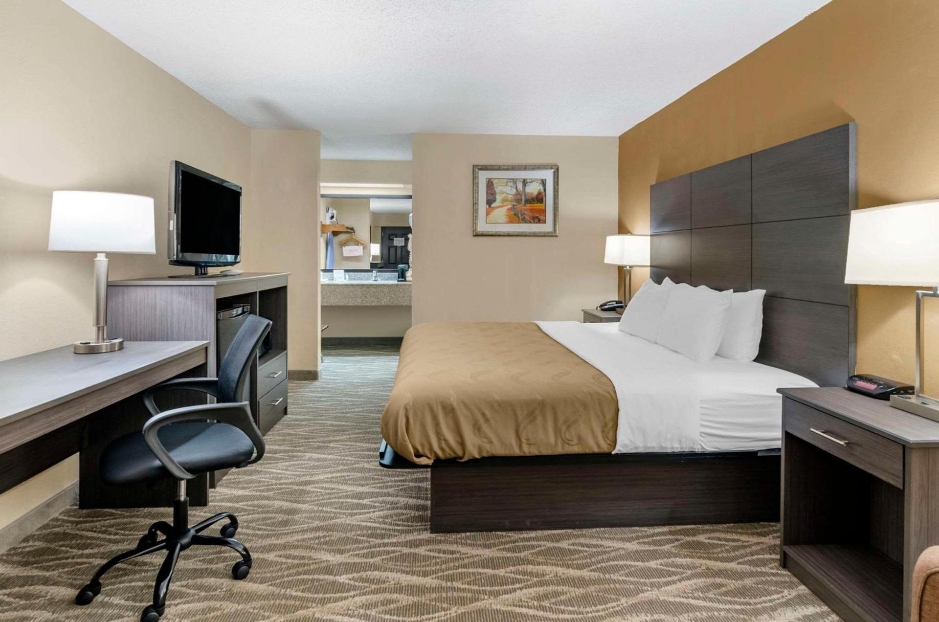Quality Inn Hillsville photo 9