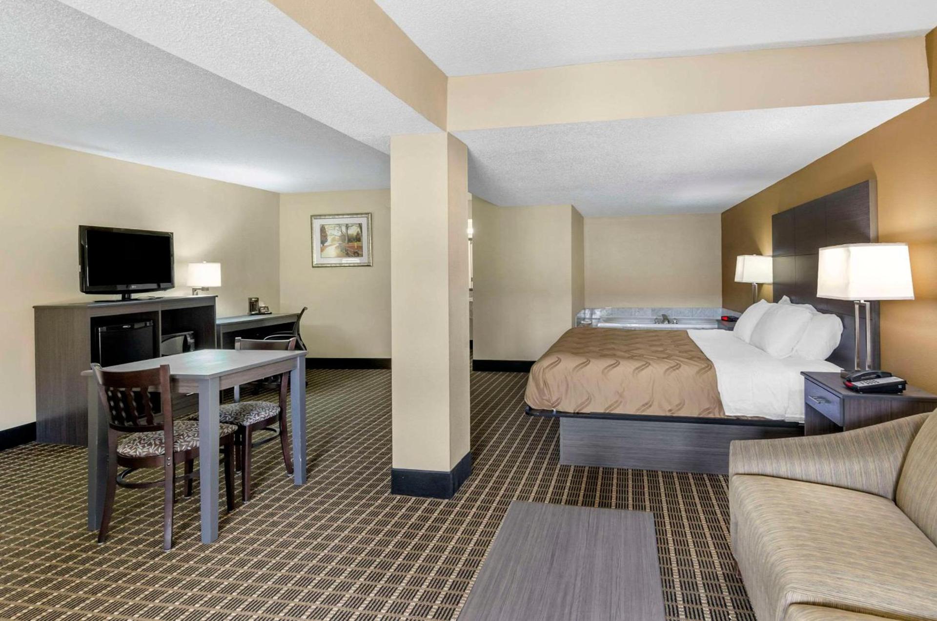 Quality Inn Hillsville photo 26
