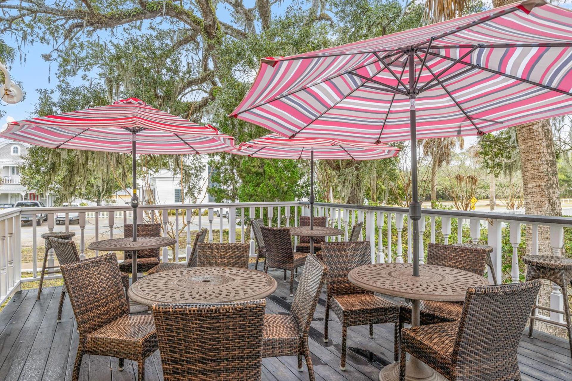 Coombs Inn & Suites photo 19