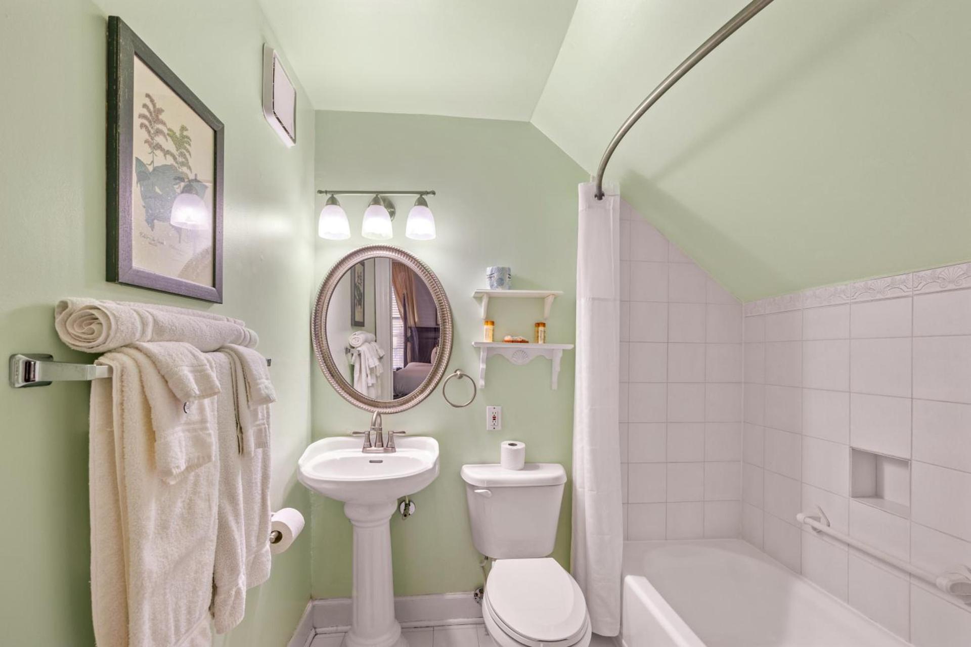 Coombs Inn & Suites photo 15