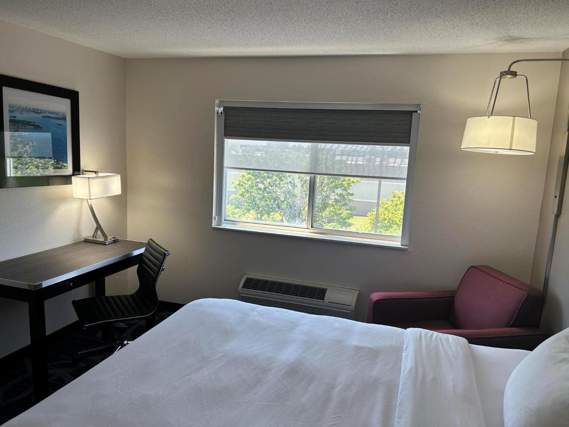Comfort Inn & Suites Liverpool - Syracuse photo 31