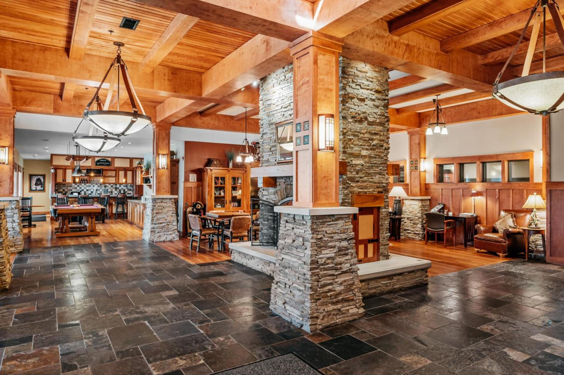 Tamarack Lodge photo 11