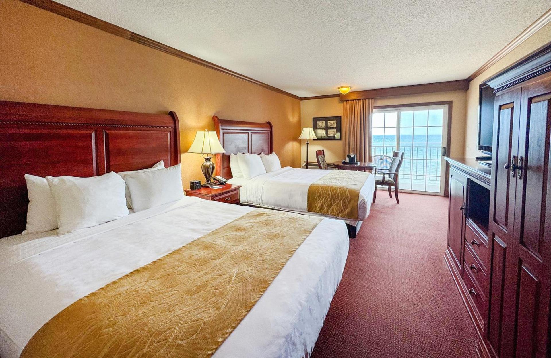 Comfort Inn Lakeside photo 28