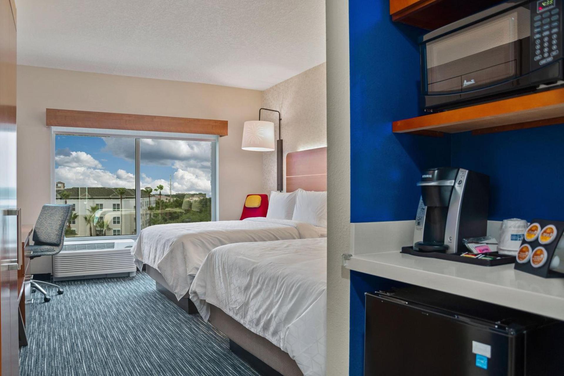 Holiday Inn Express & Suites Orlando- Lake Buena Vista by IHG photo 27