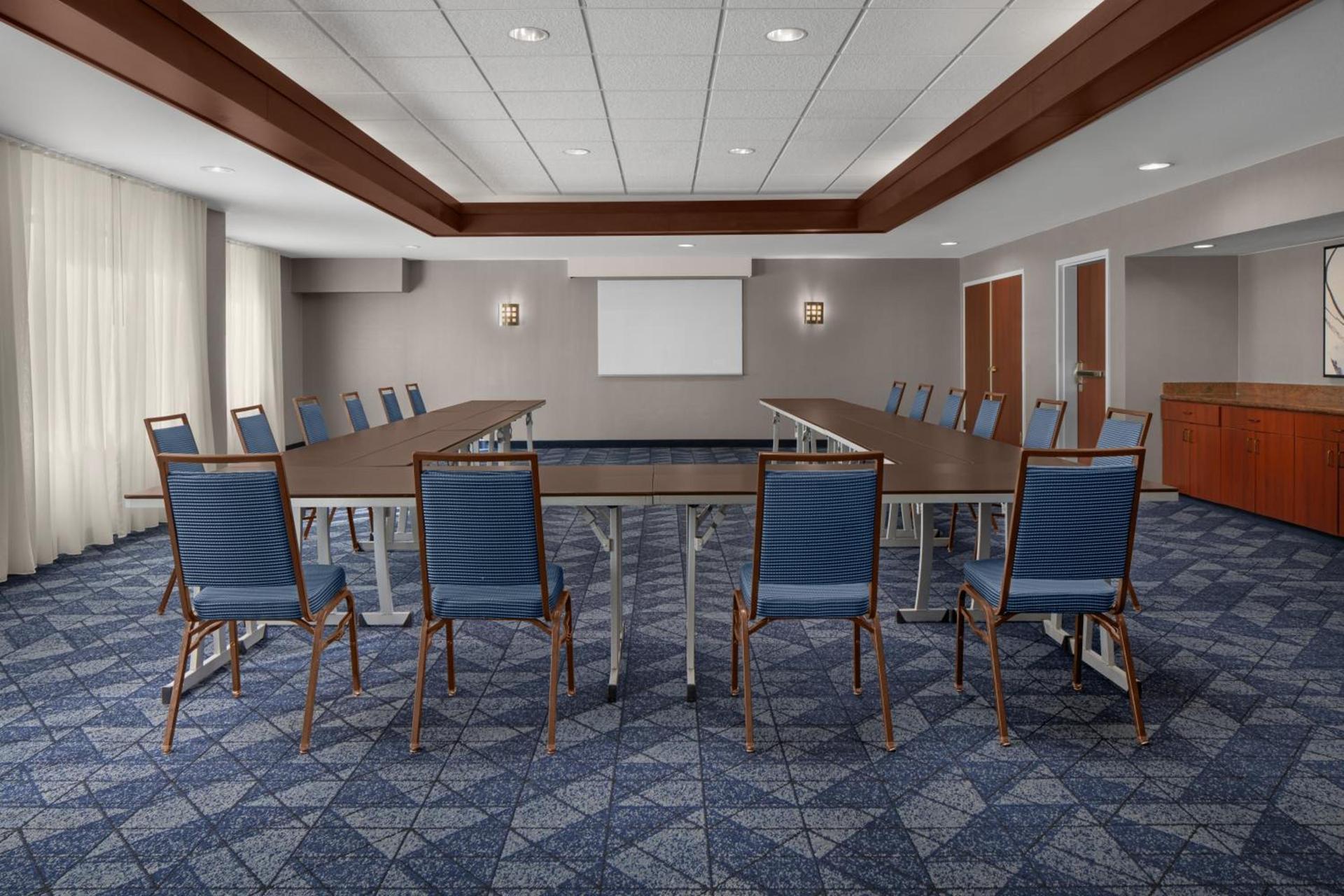 Courtyard by Marriott San Diego Central photo 10