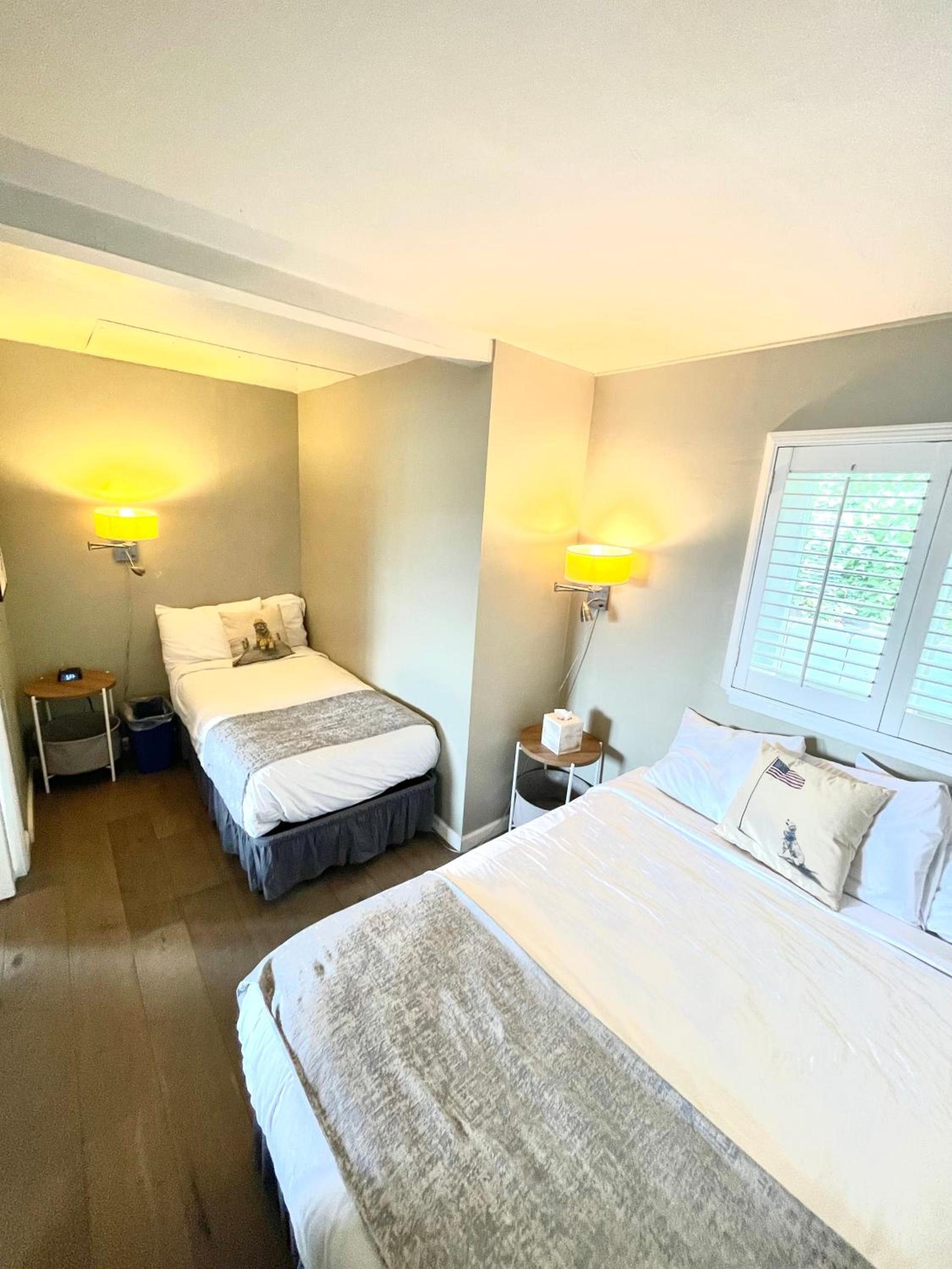 Pleasant Inn photo 29