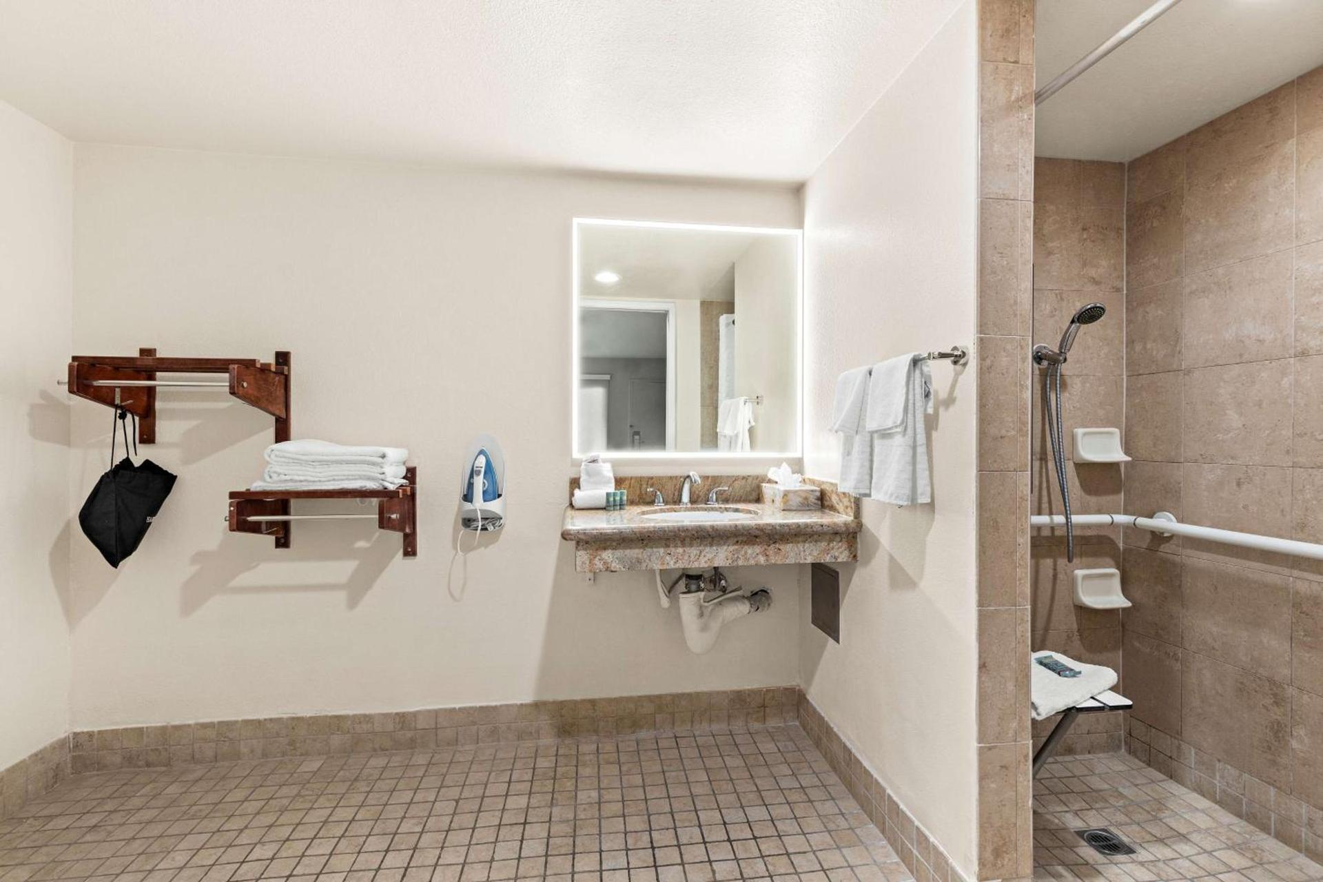 Best Western Chula Vista/Otay Valley Hotel photo 29