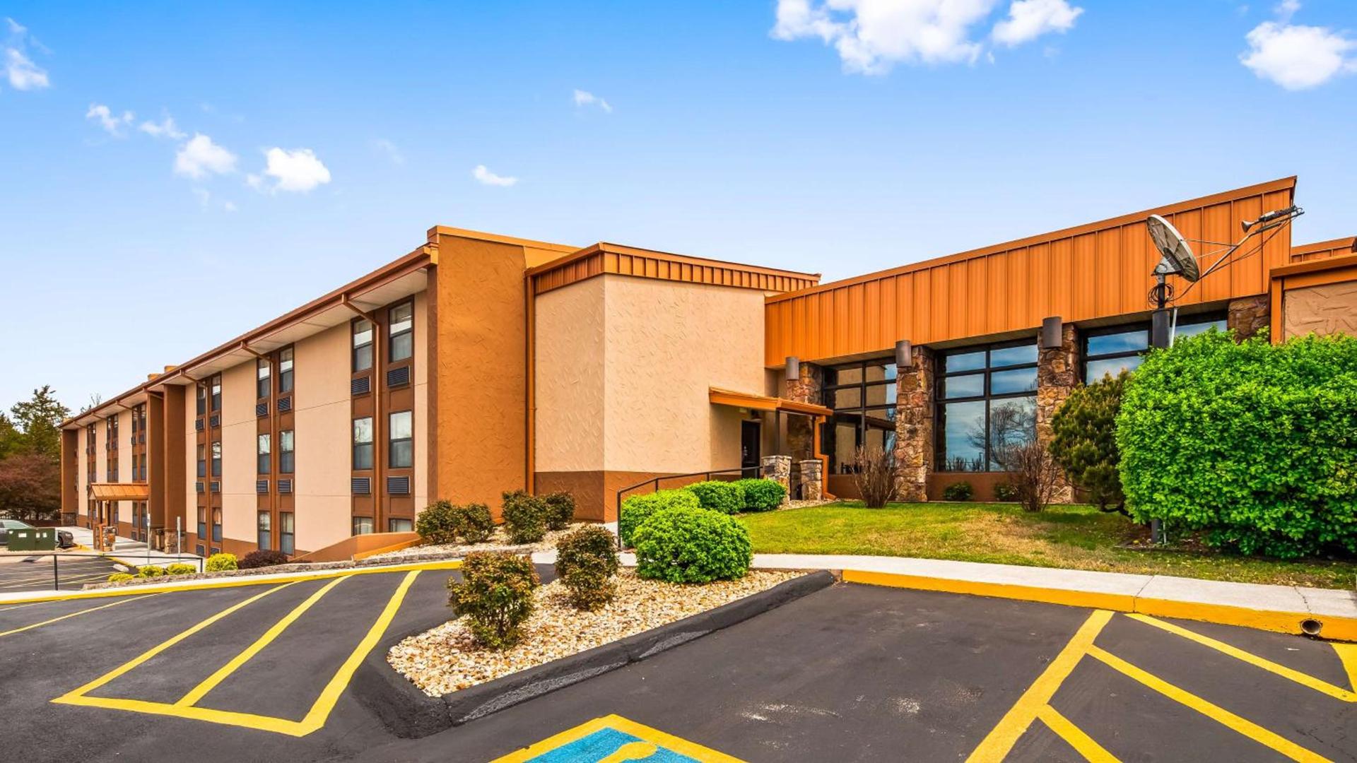 Best Western Center Pointe Inn photo 43