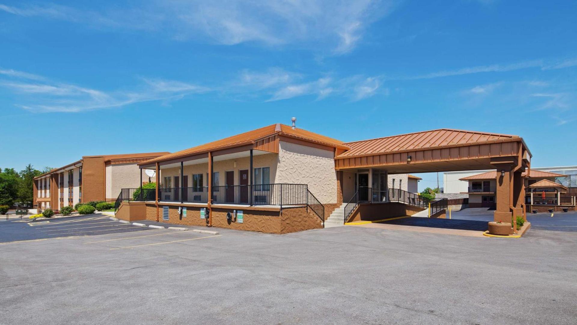 Best Western Center Pointe Inn photo 34