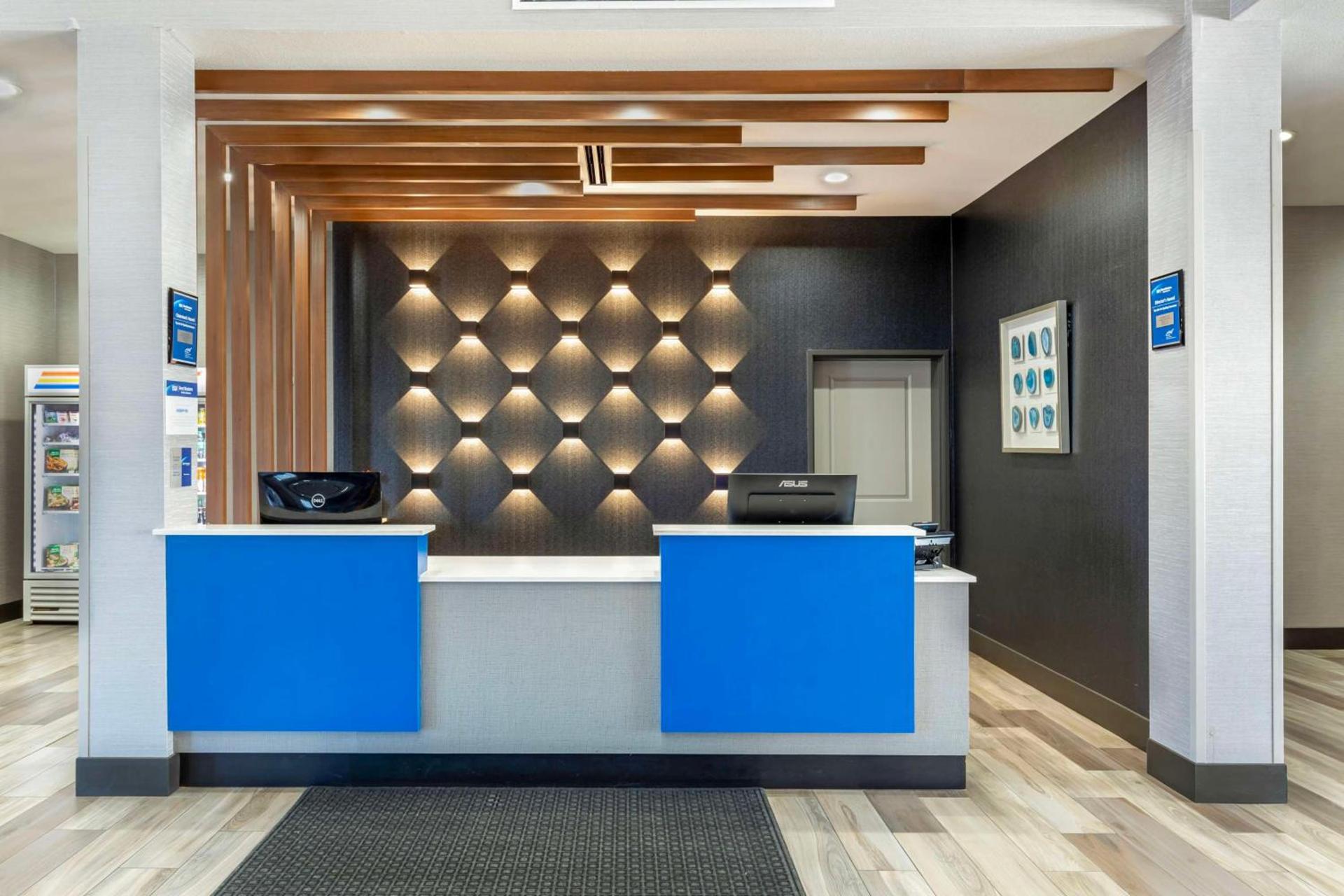 Best Western Plus Medical Center photo 11