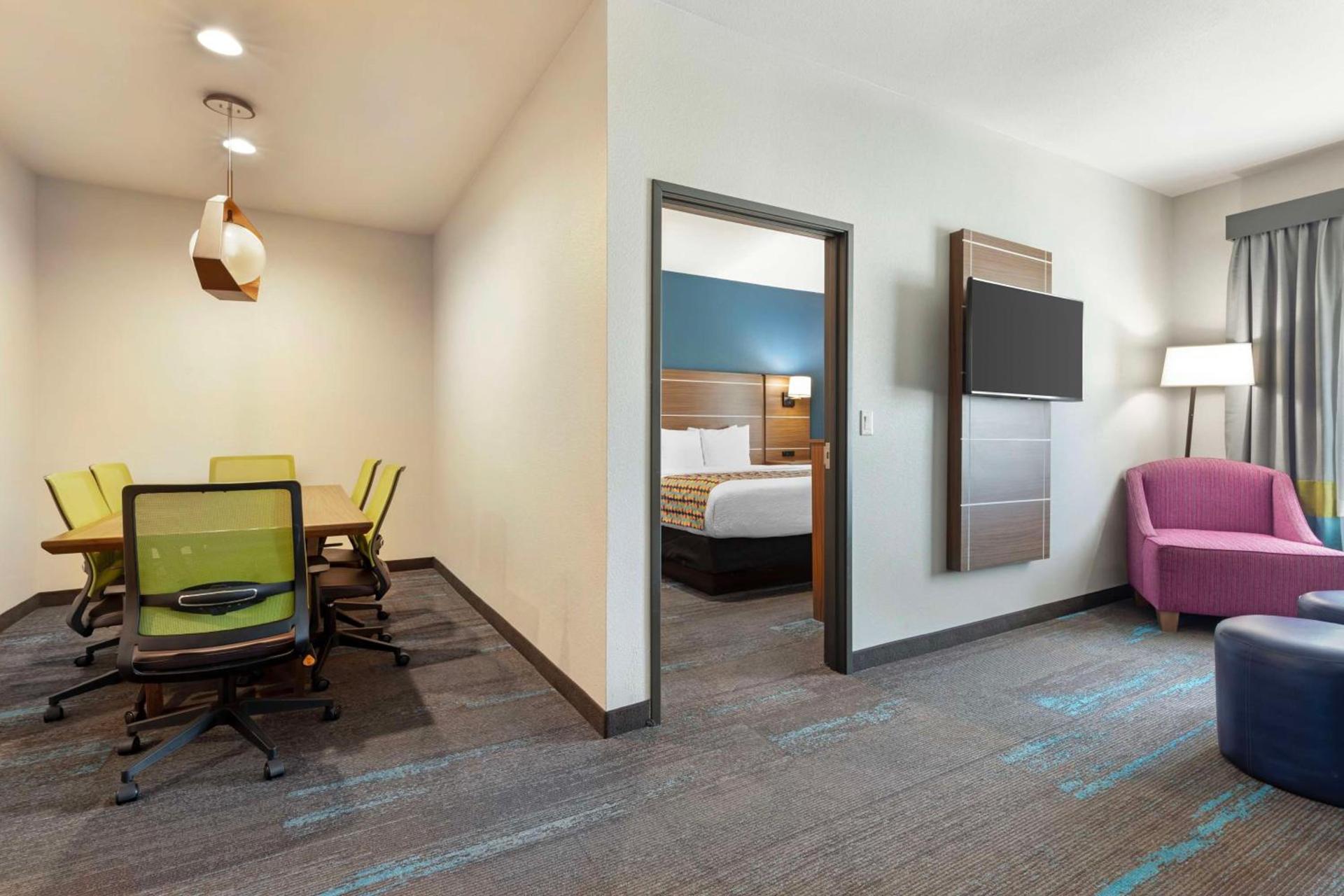Best Western Plus Medical Center photo 20