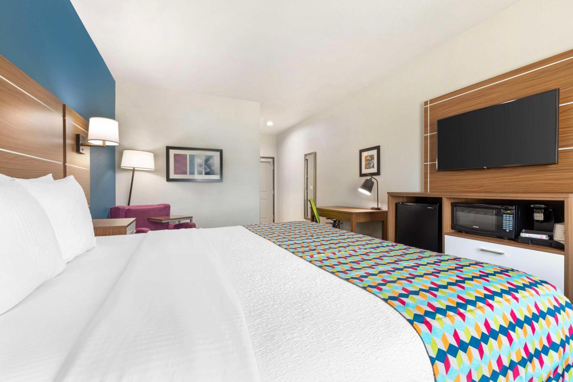 Best Western Plus Medical Center photo 27