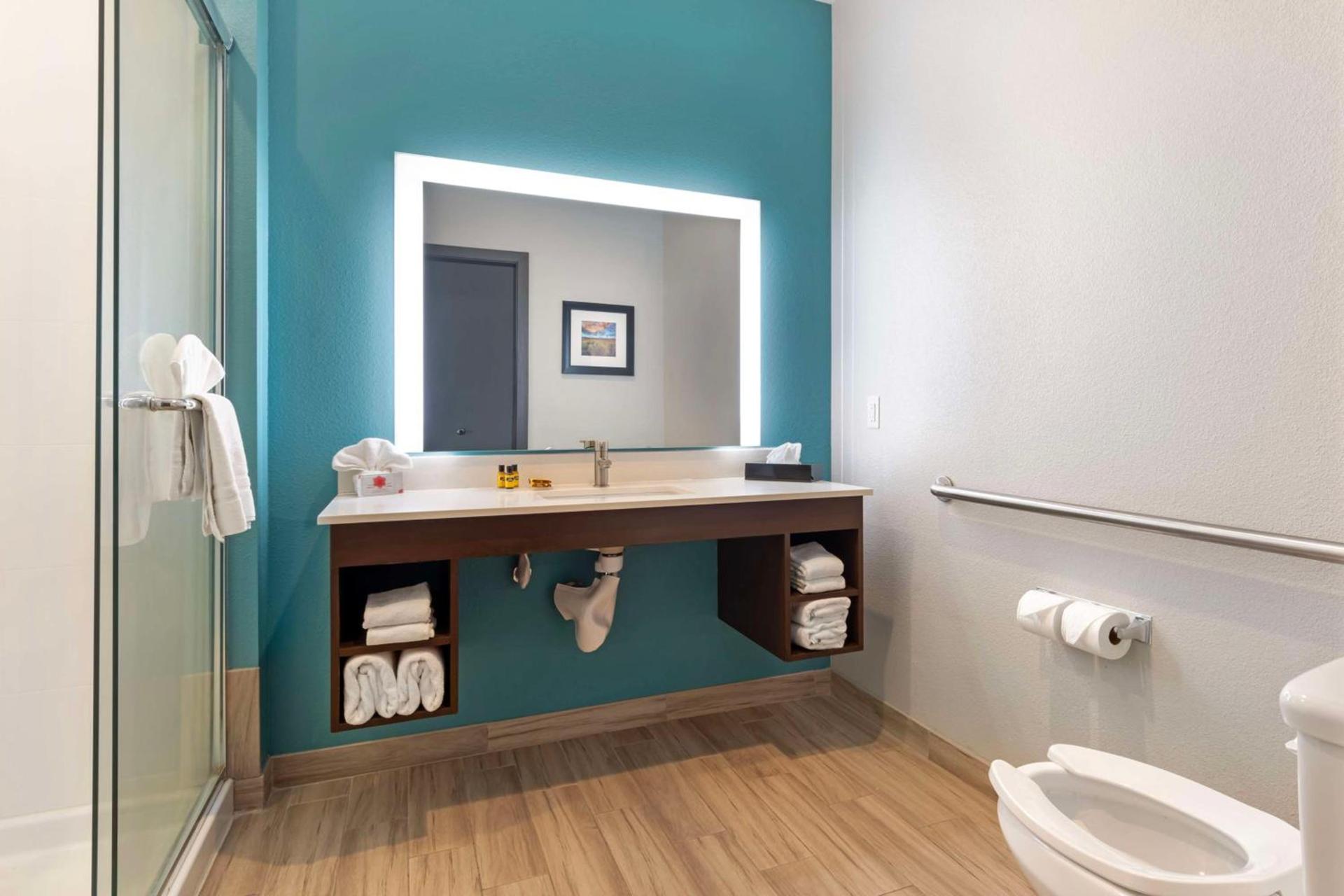 Best Western Plus Medical Center photo 32