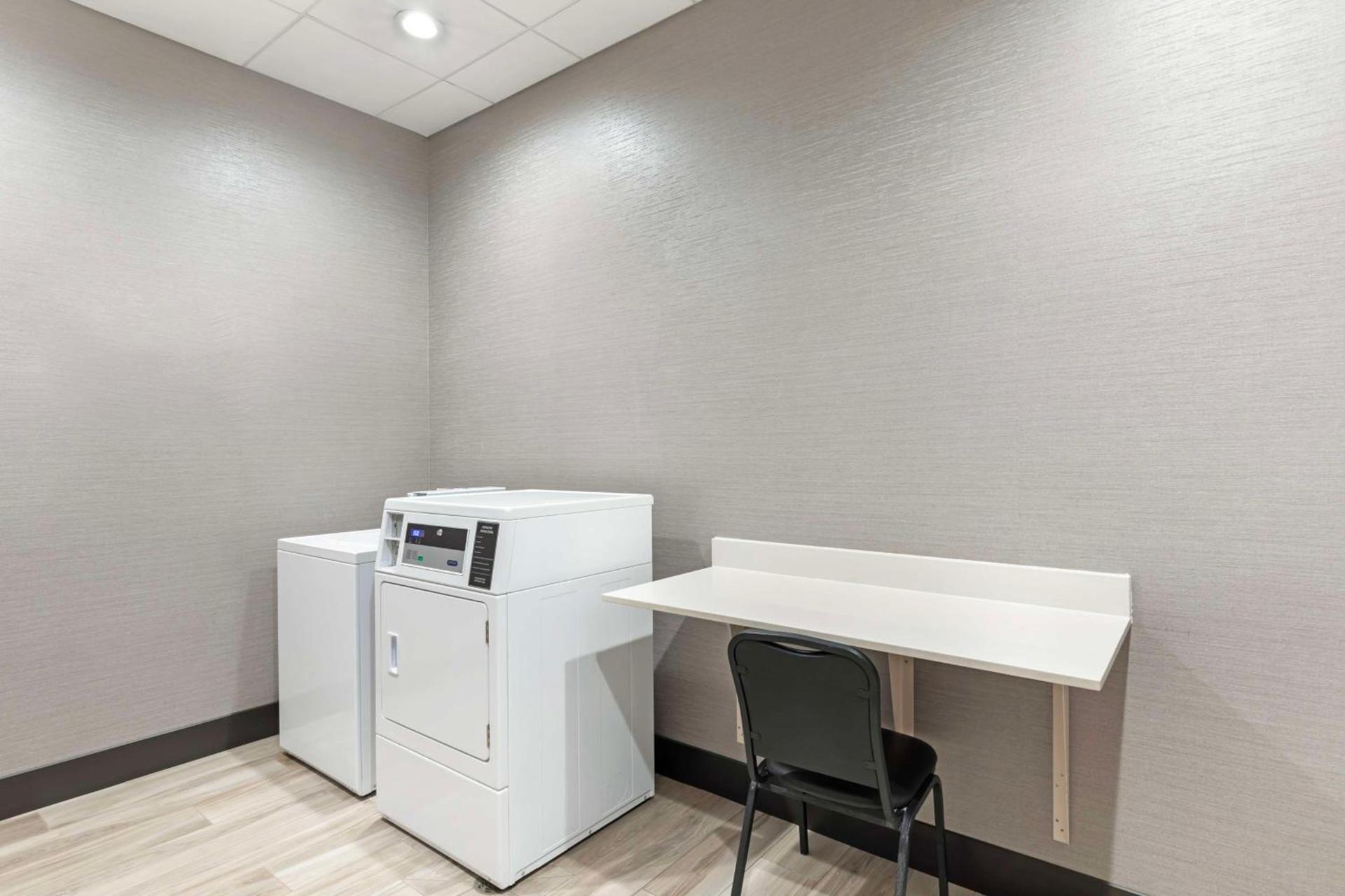 Best Western Plus Medical Center photo 34