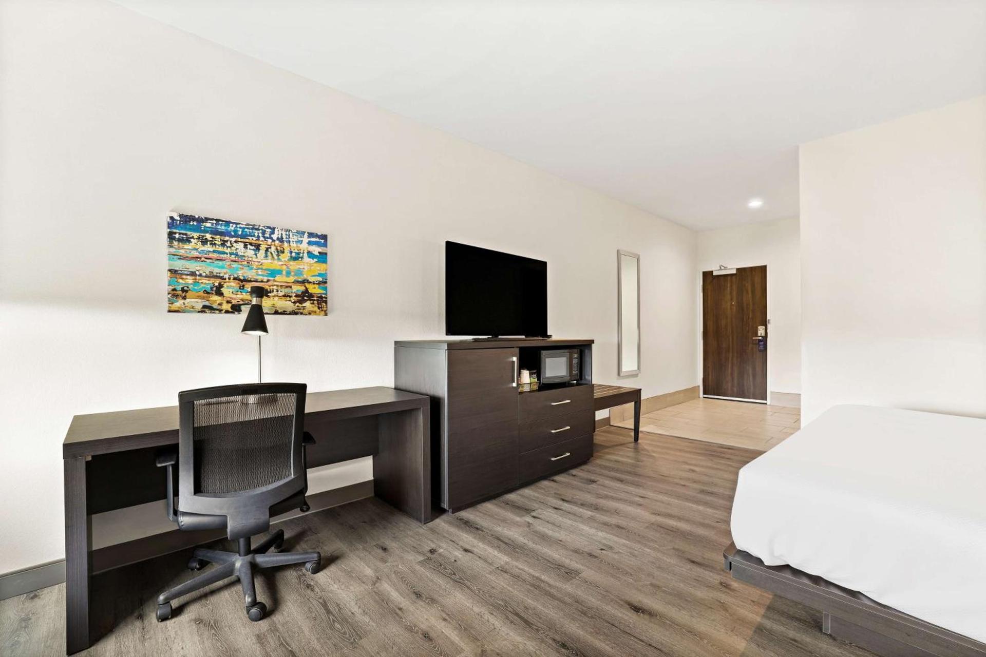 Best Western Iowa - Lake Charles East photo 16