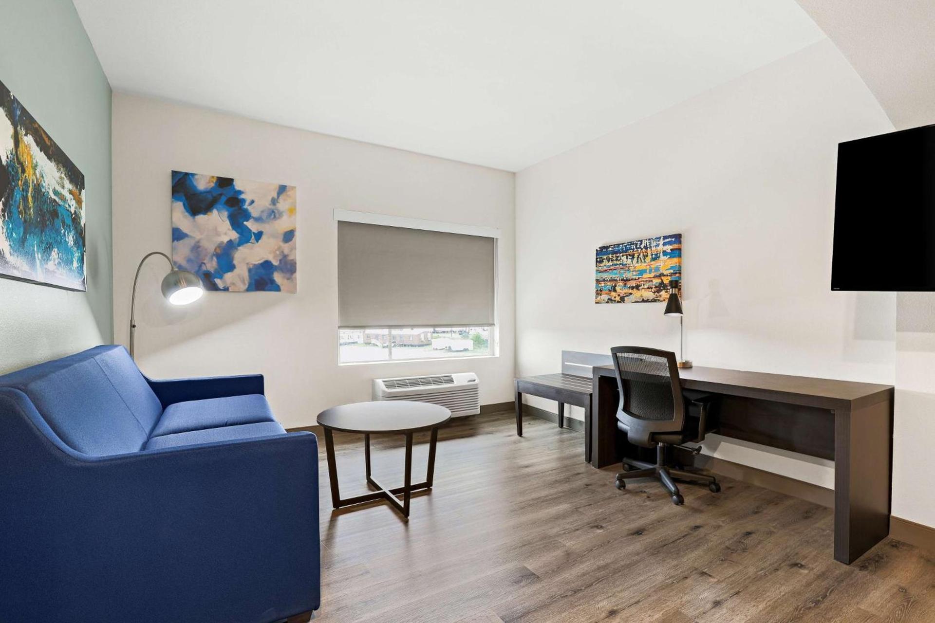 Best Western Iowa - Lake Charles East photo 21