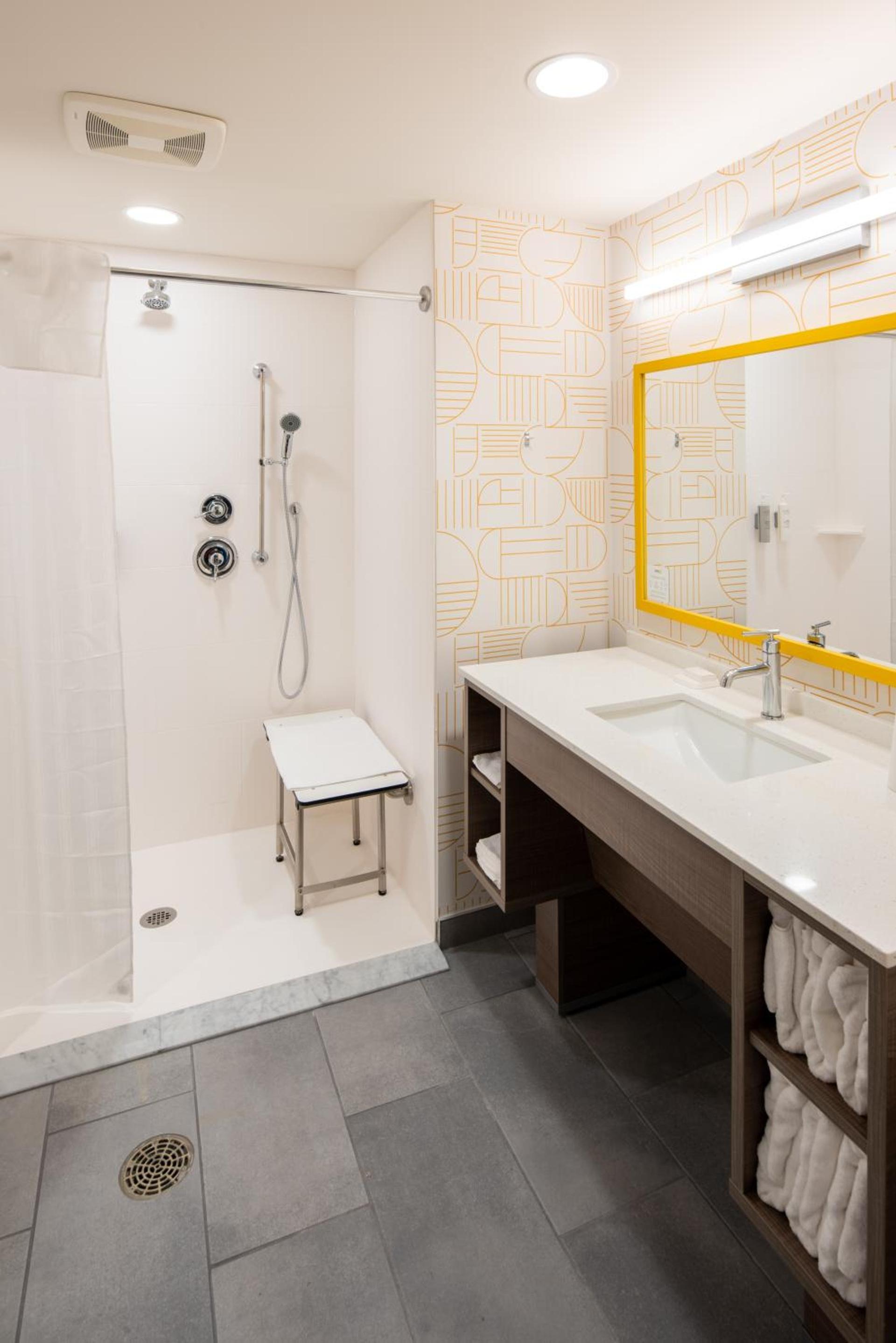 Home2 Suites By Hilton East Haven New Haven photo 47