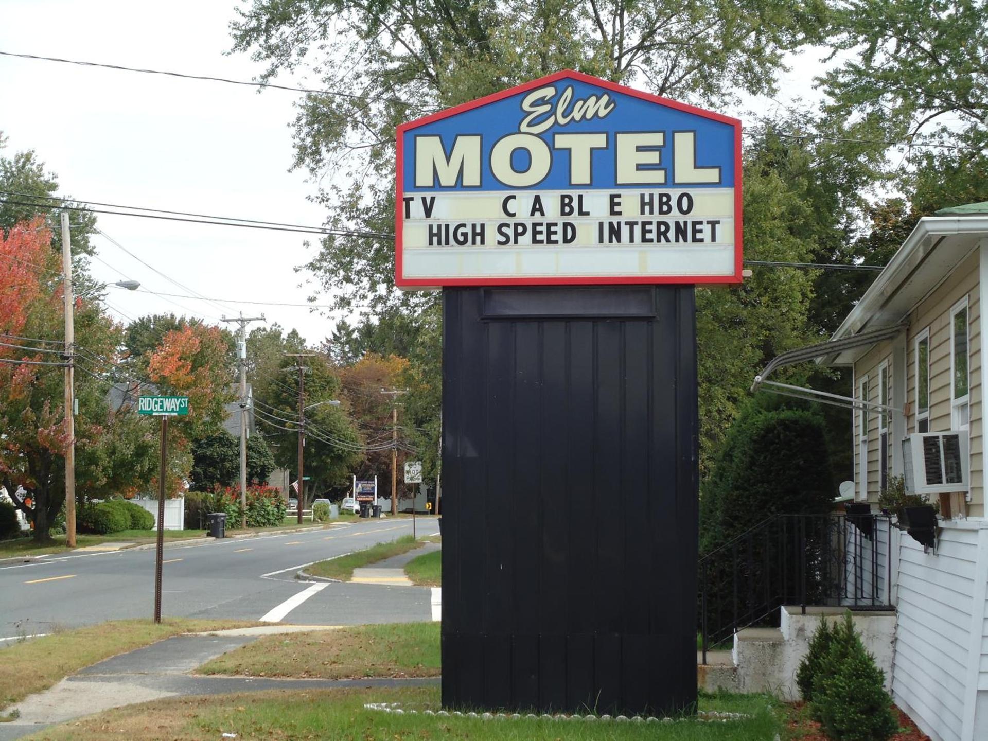Elm Motel photo 11