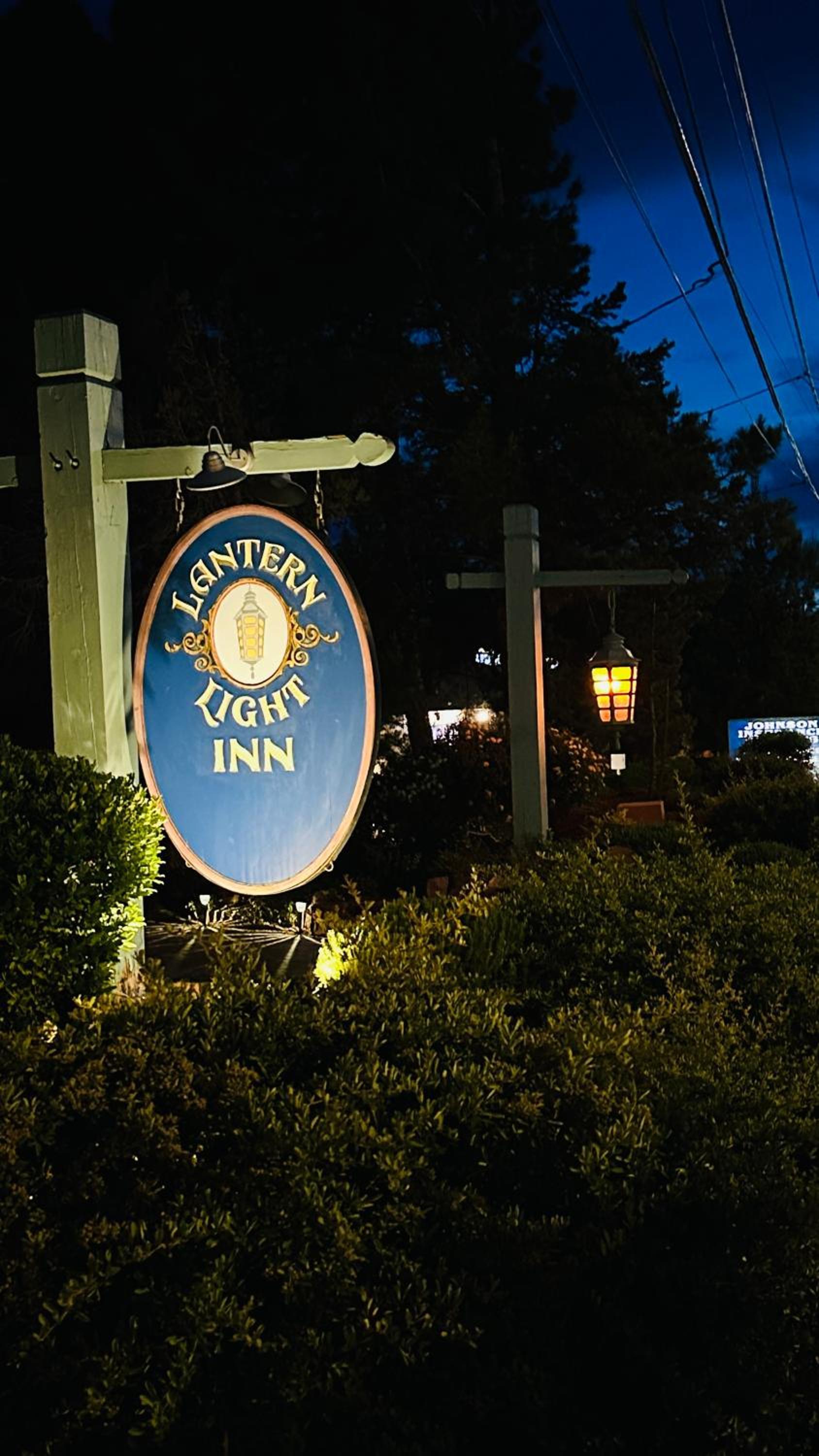 Lantern Light Inn - Romantic Getaway photo 35
