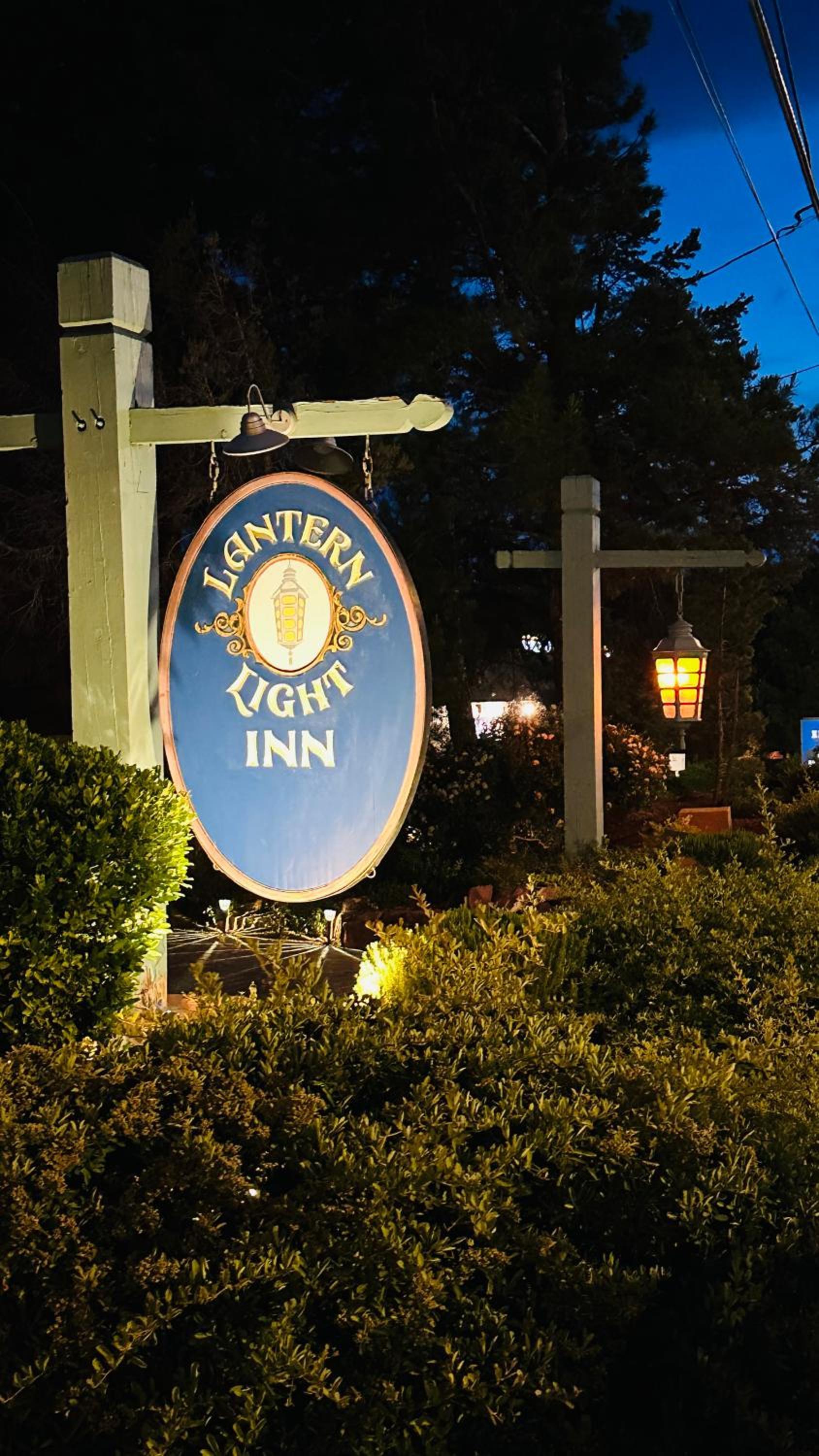 Lantern Light Inn - Romantic Getaway photo 28