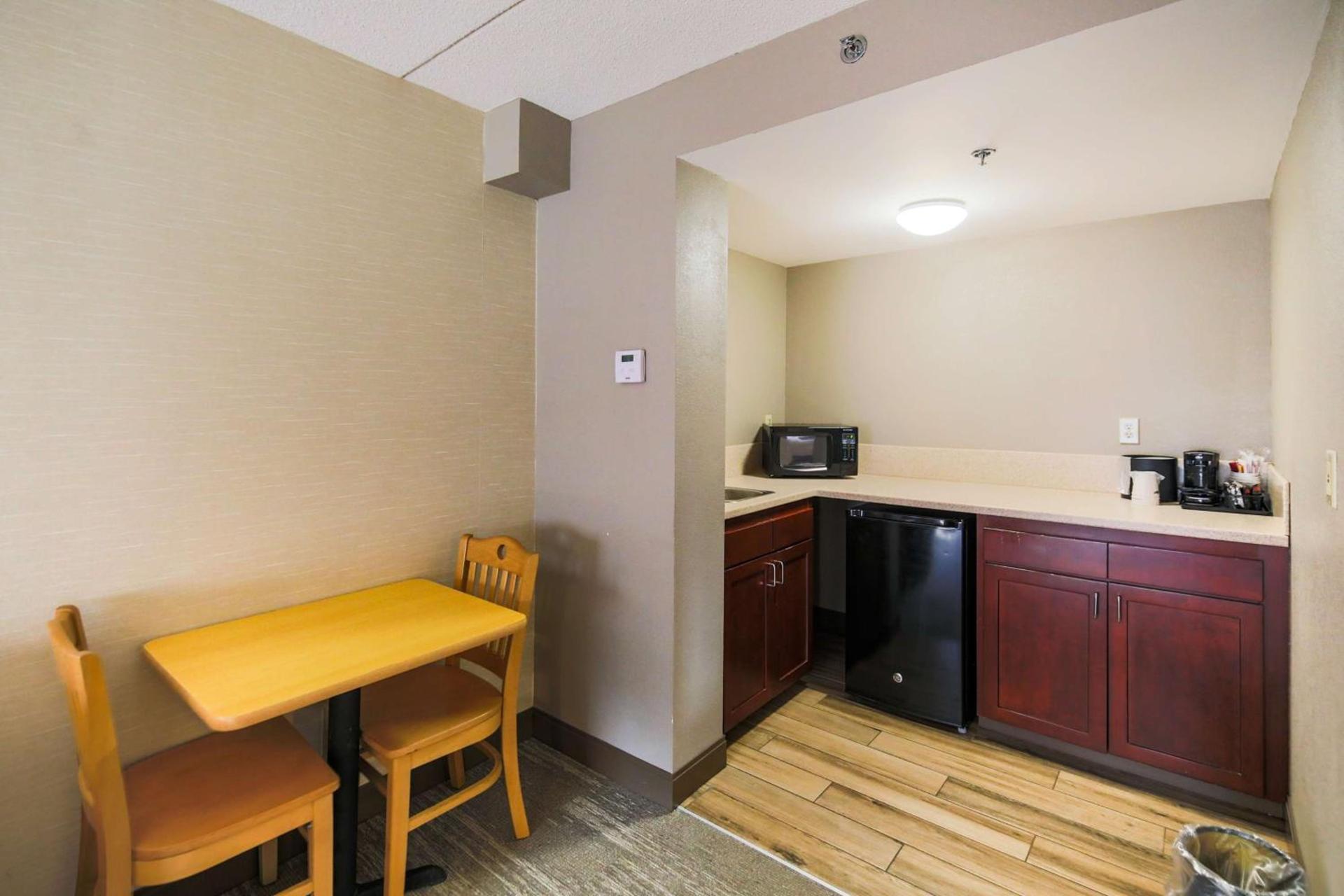Hampton Inn Fall River/Westport photo 20