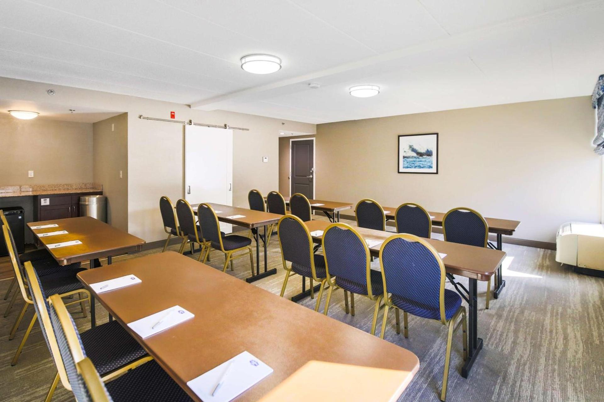 Hampton Inn Fall River/Westport photo 23