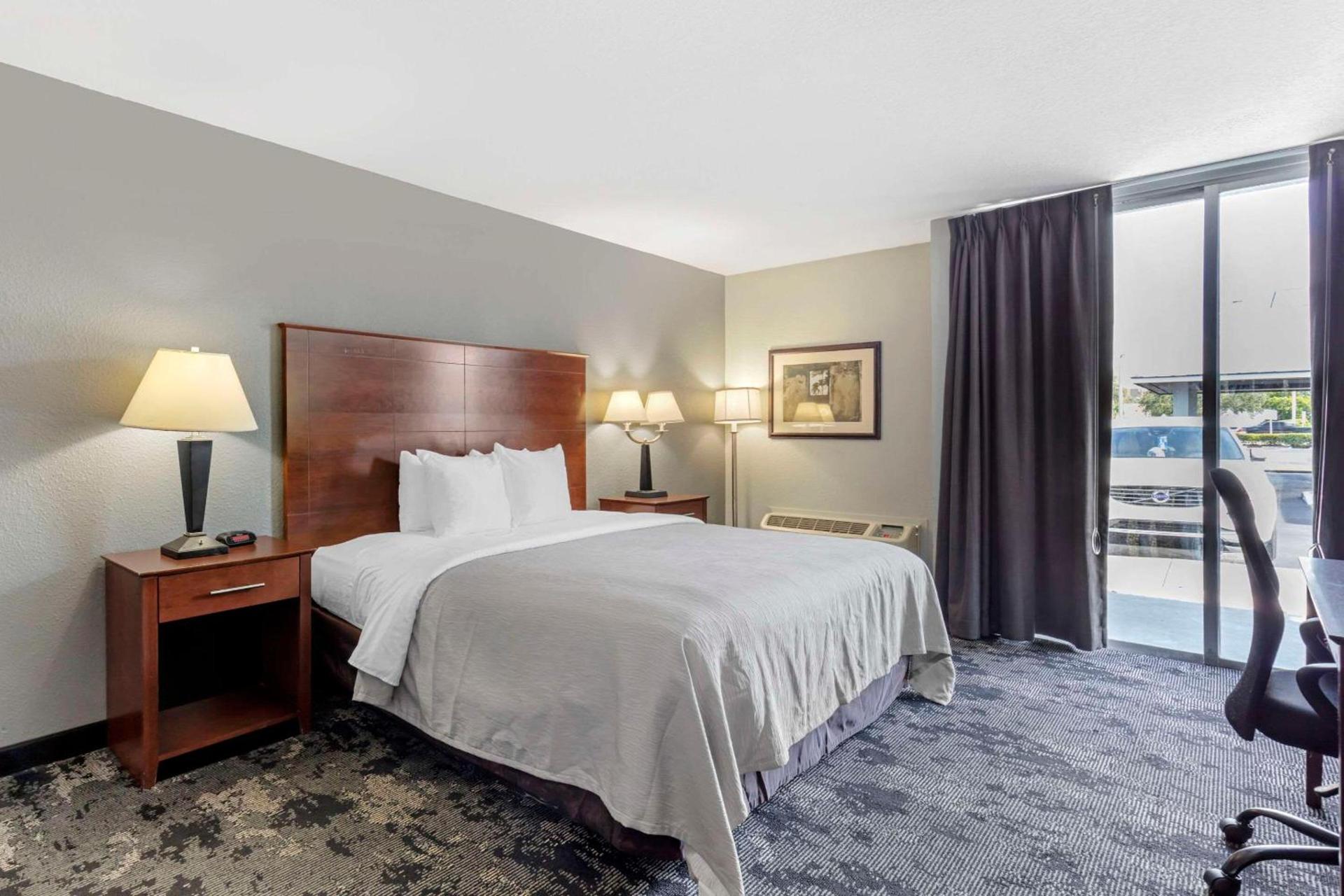 Quality Inn Downtown Stuart photo 13