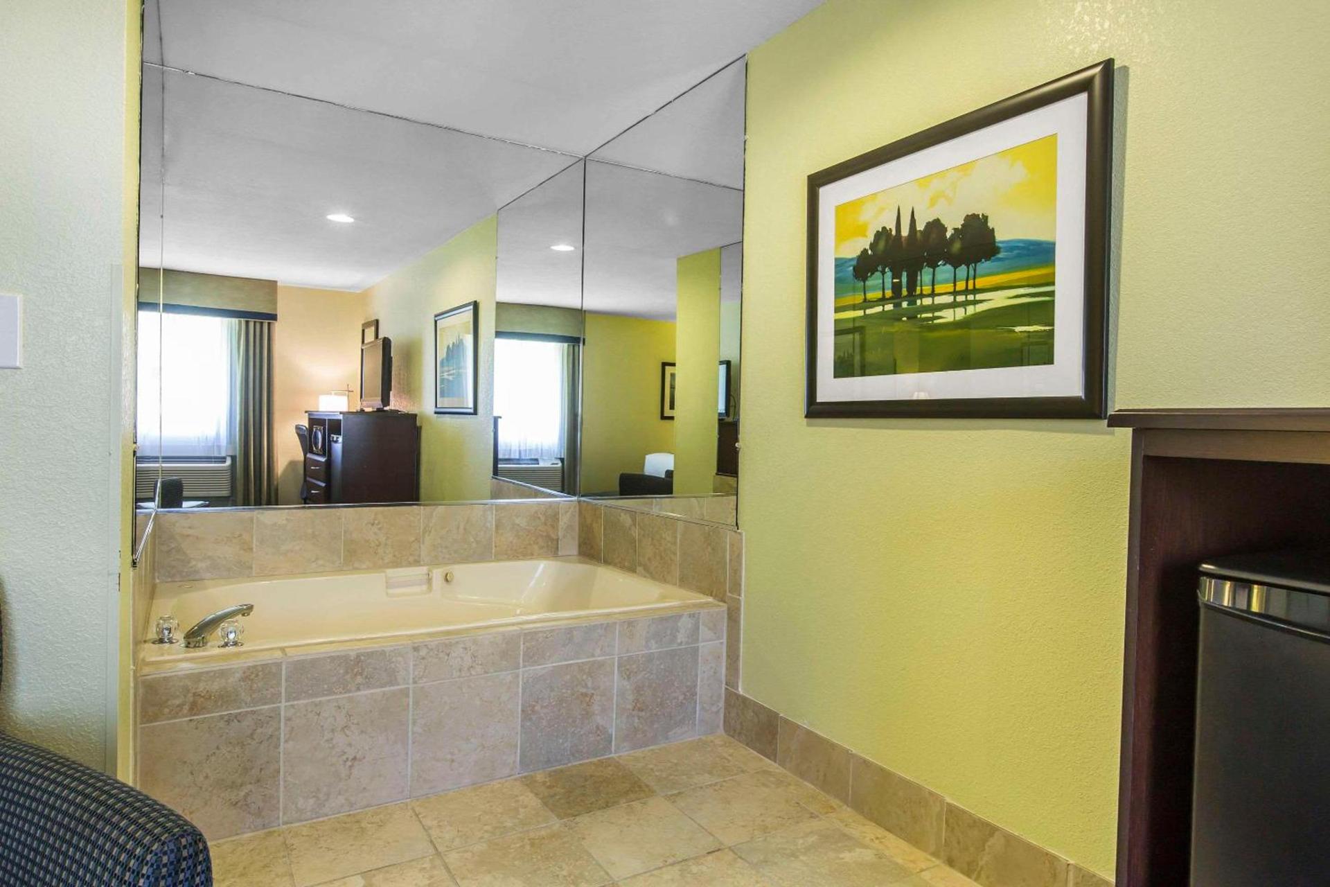 Quality Inn Cedartown photo 16