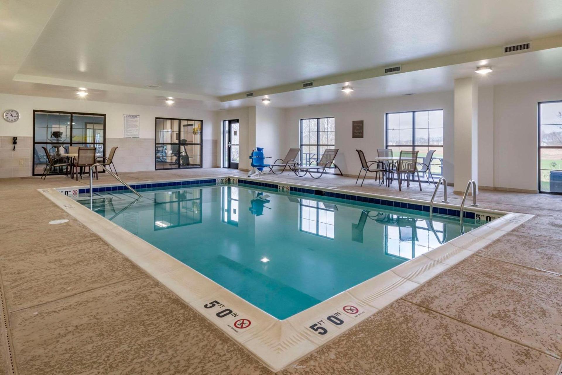 Comfort Suites Manheim - Lancaster photo 26