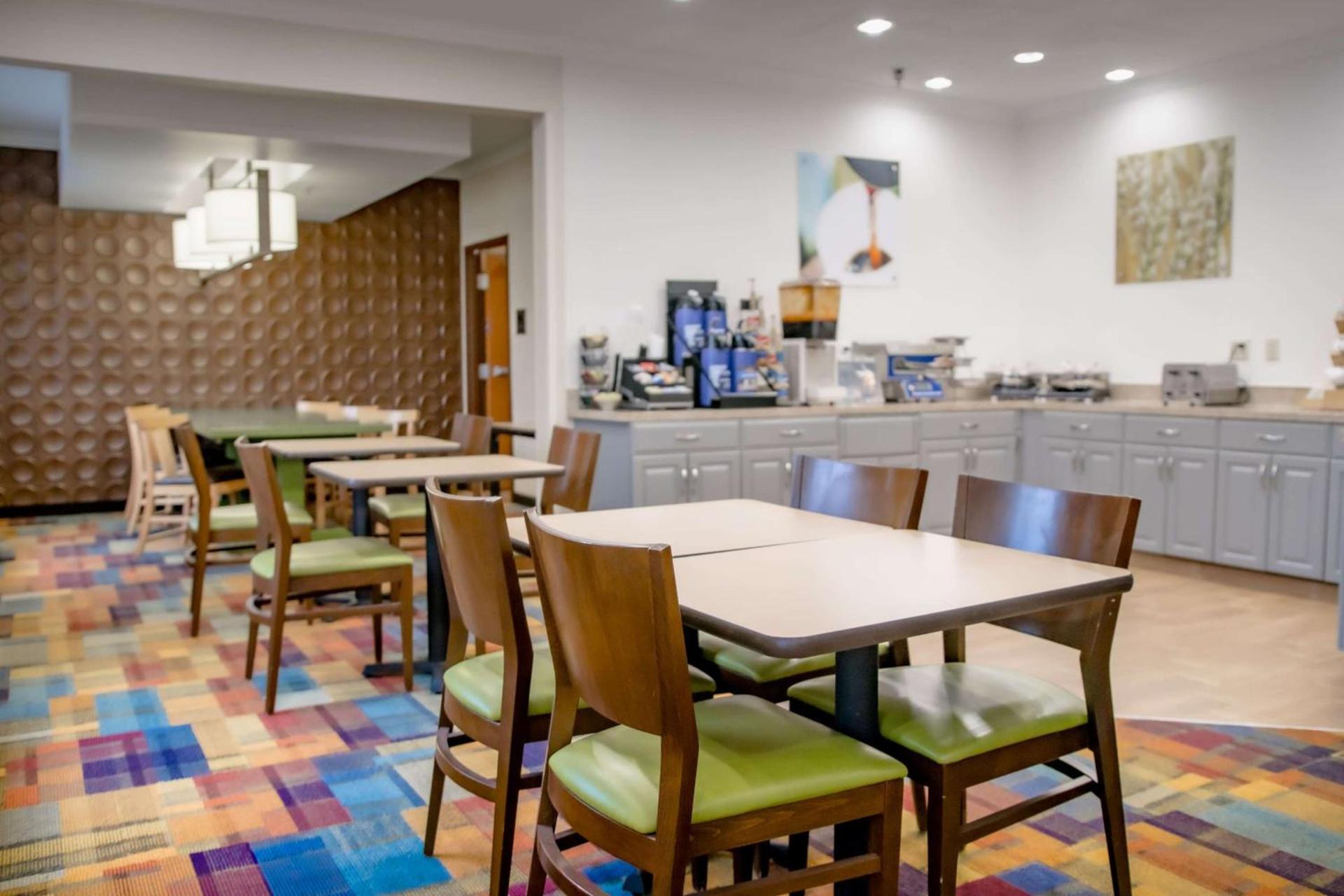 AmericInn by Wyndham Minot photo 18