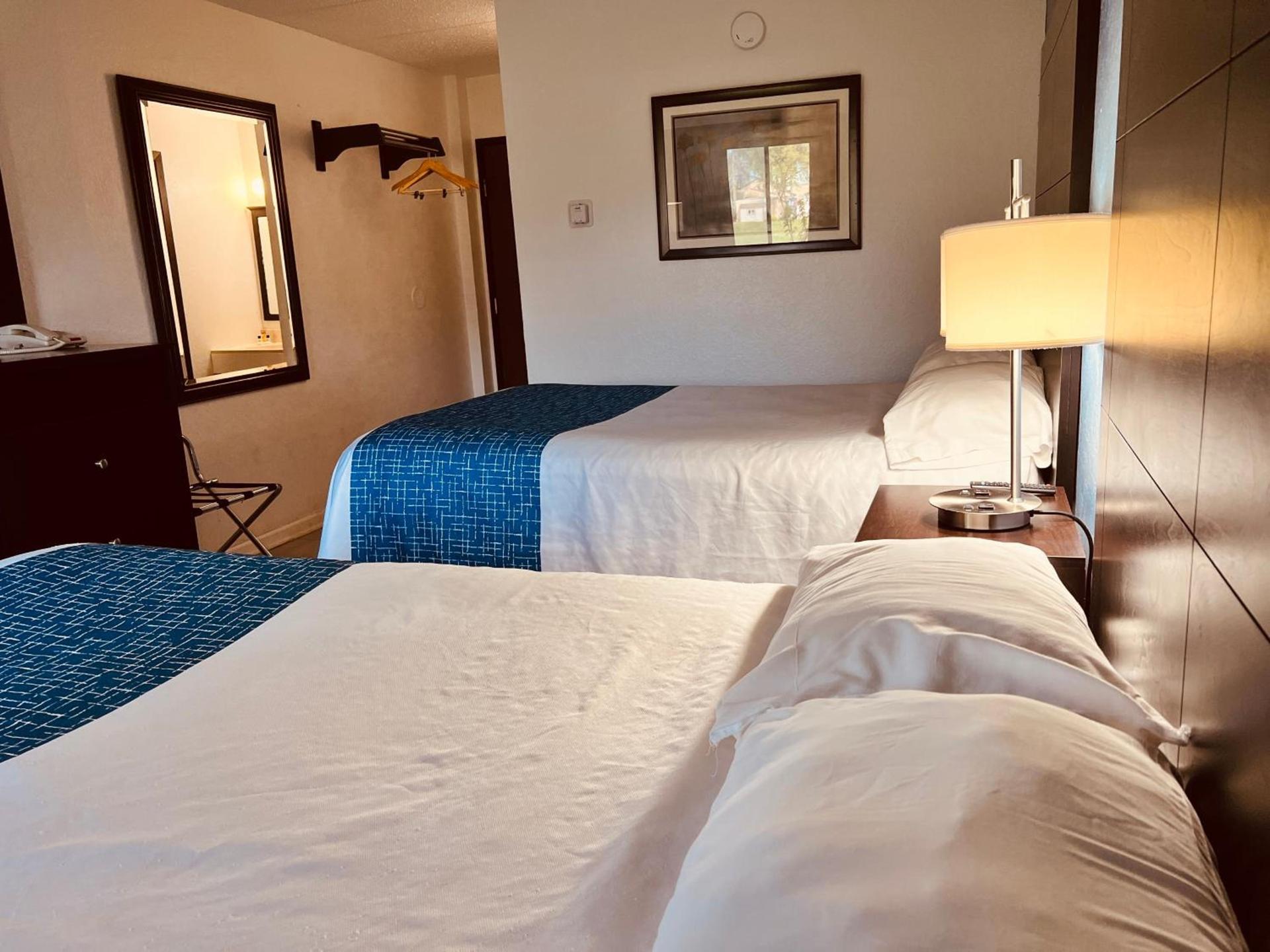 Travelodge by Wyndham Valleyfair Shakopee photo 55