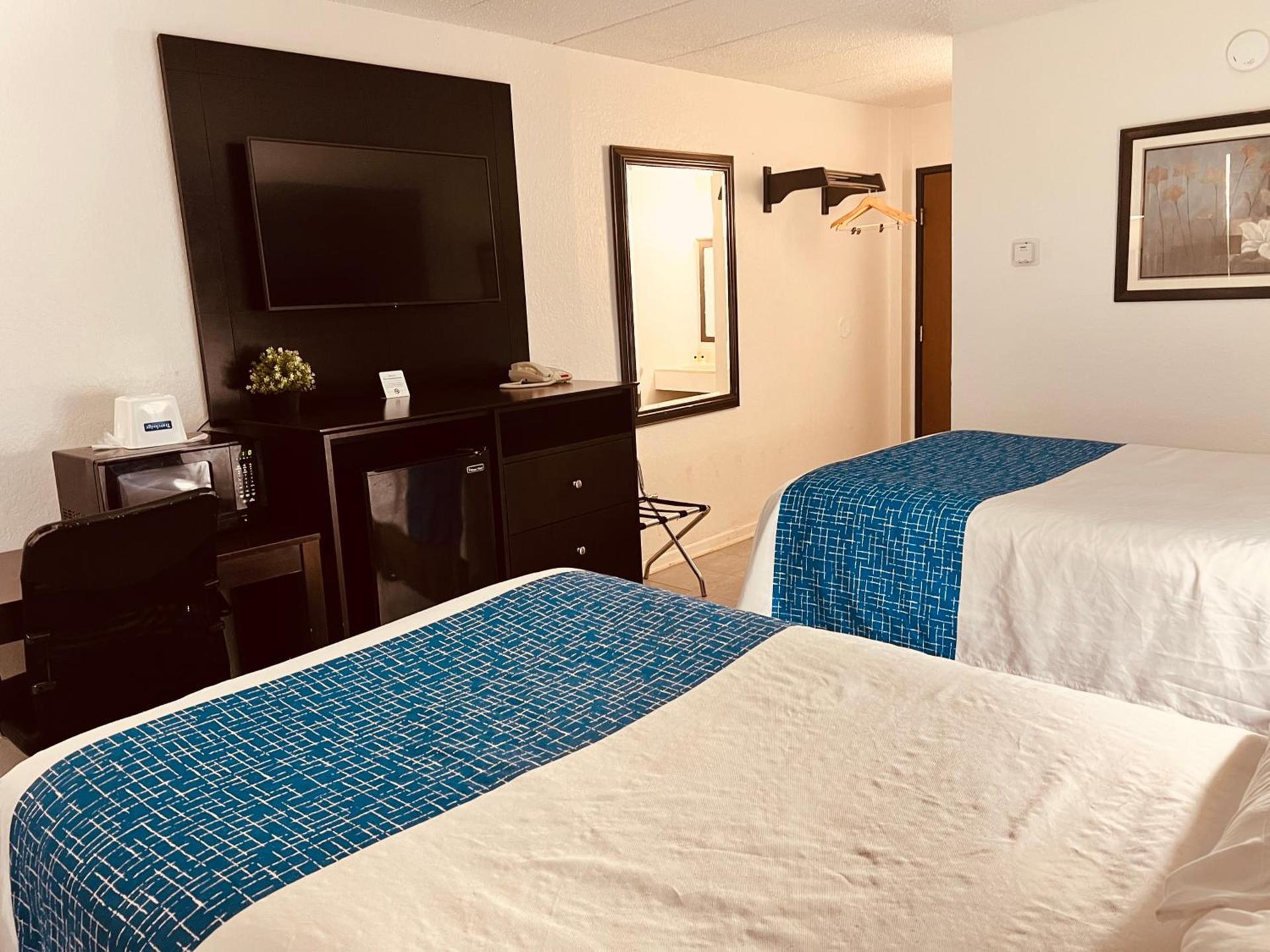 Travelodge by Wyndham Valleyfair Shakopee photo 66