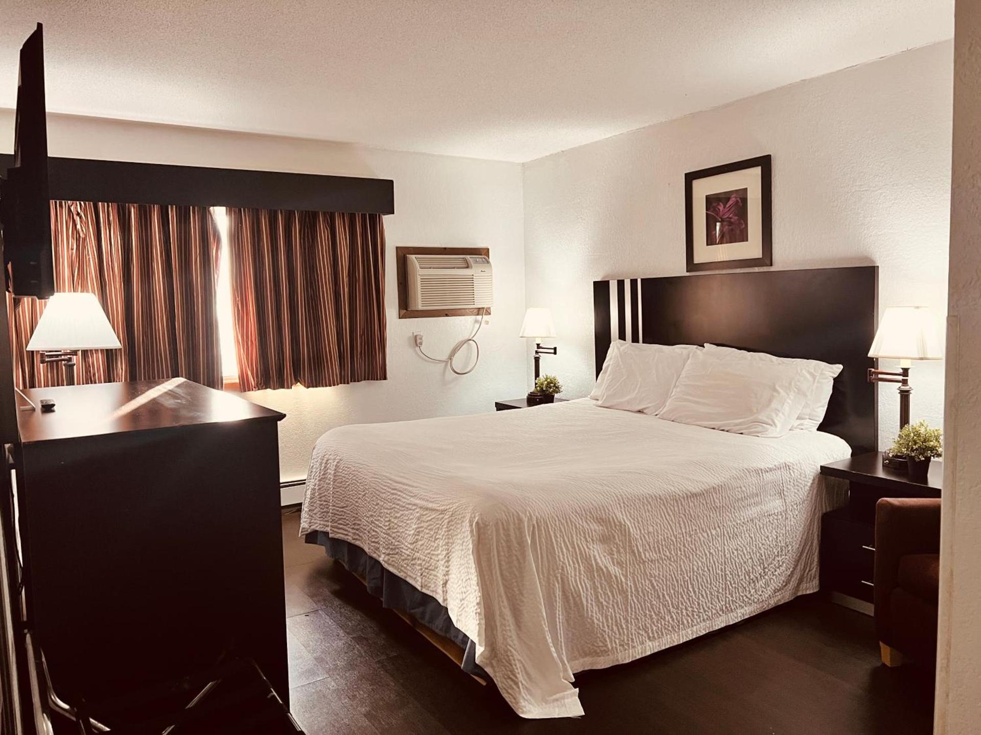 Travelodge by Wyndham Valleyfair Shakopee photo 93